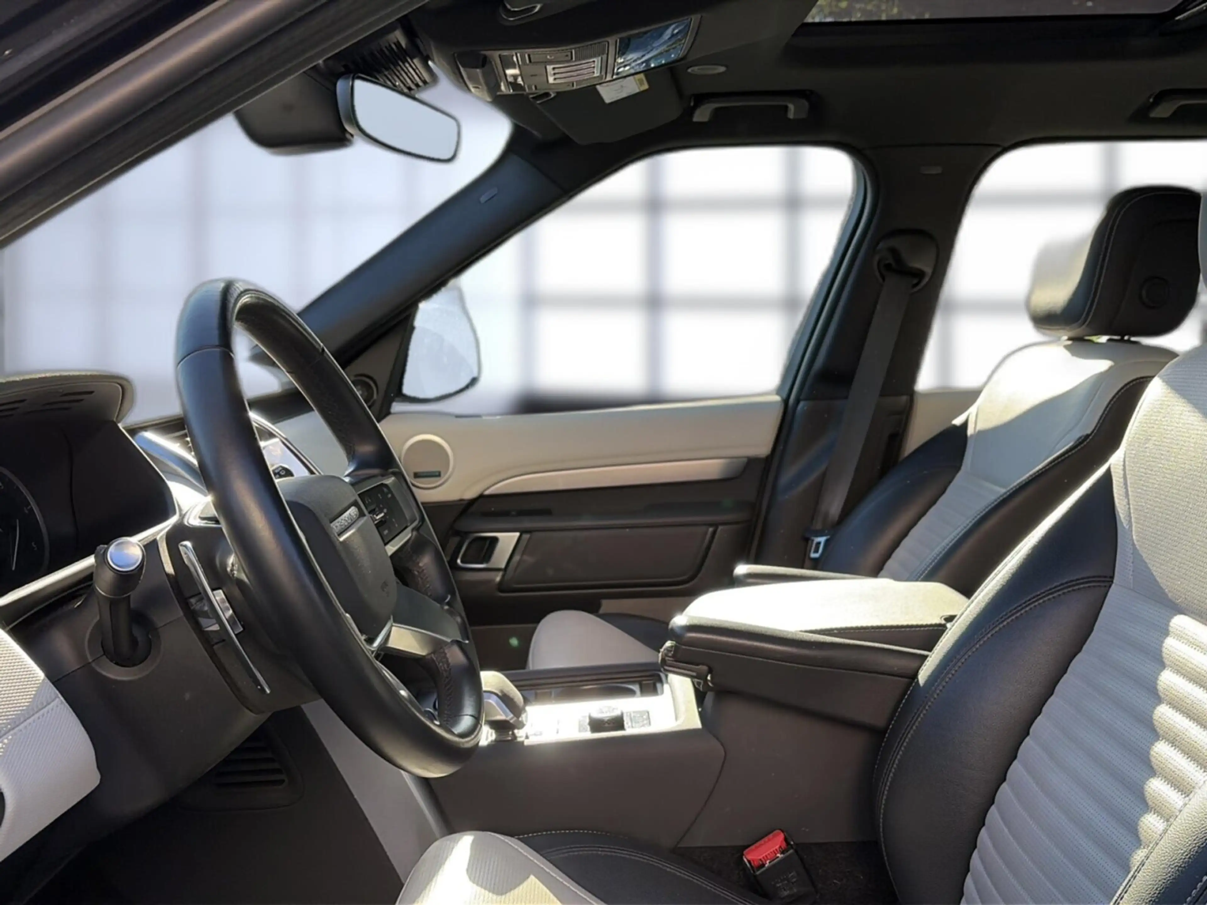 Land Rover Discovery D250 R-Dyn. SE Pano|20" — photo 8