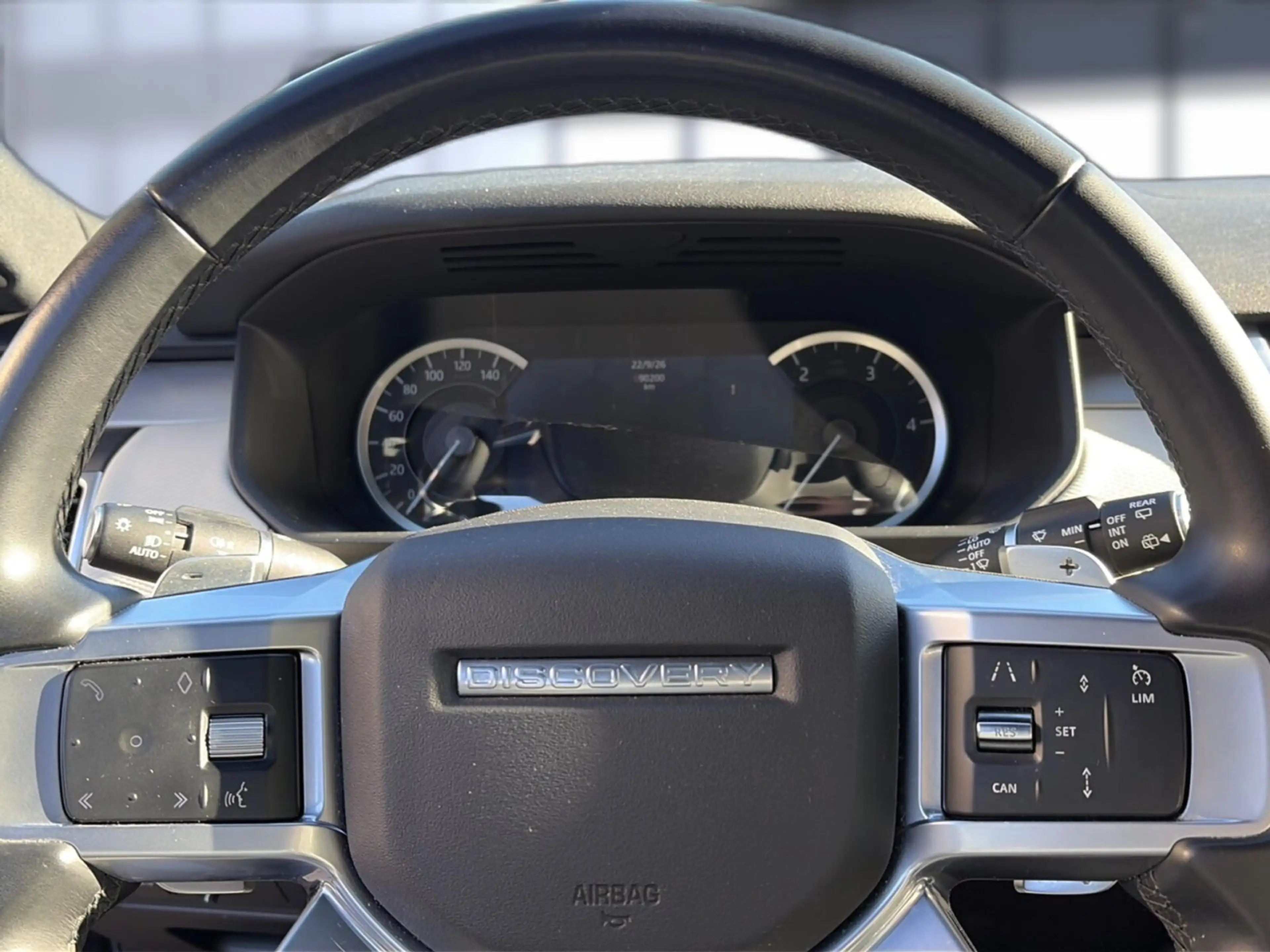 Land Rover Discovery D250 R-Dyn. SE Pano|20" — photo 11