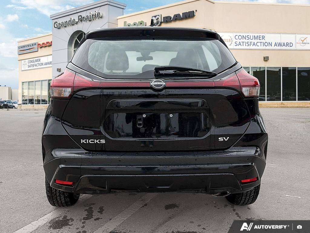 2024 Nissan Kicks SV | Cloth | Heated Seats | Cruise Control | — снимка 1