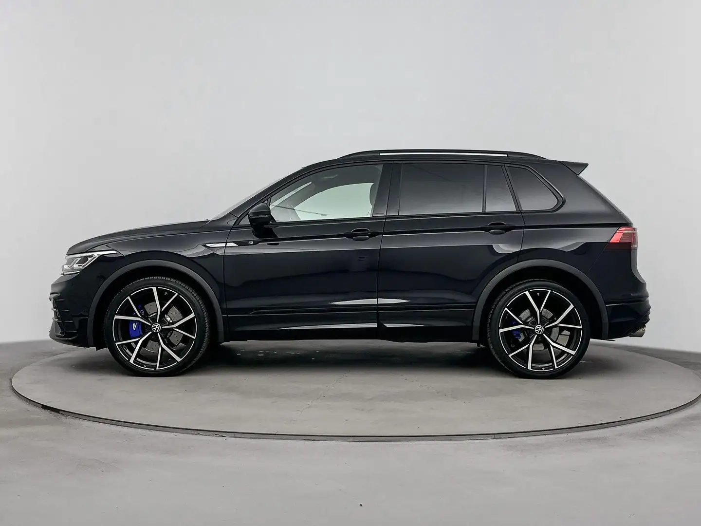 Volkswagen Tiguan 2.0 TSI R 75 Edition 4Motion 320PK | Akrapovic | S Schwarz - 2
