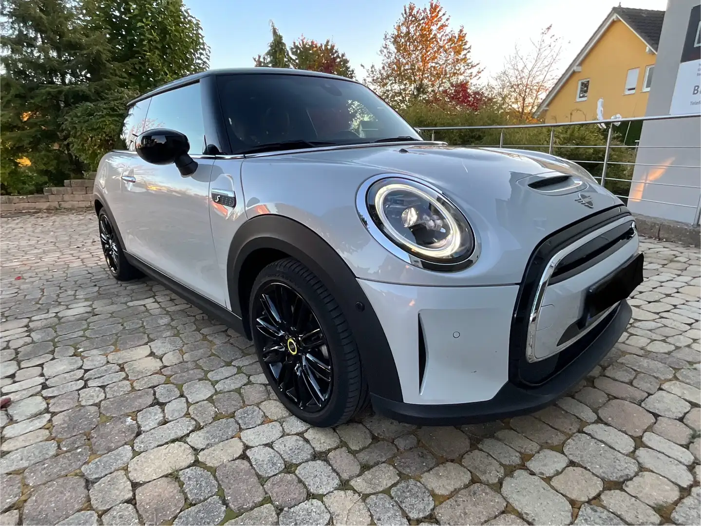 MINI Cooper SE Mini Cooper SE MINI Yours Trim Silber - 2