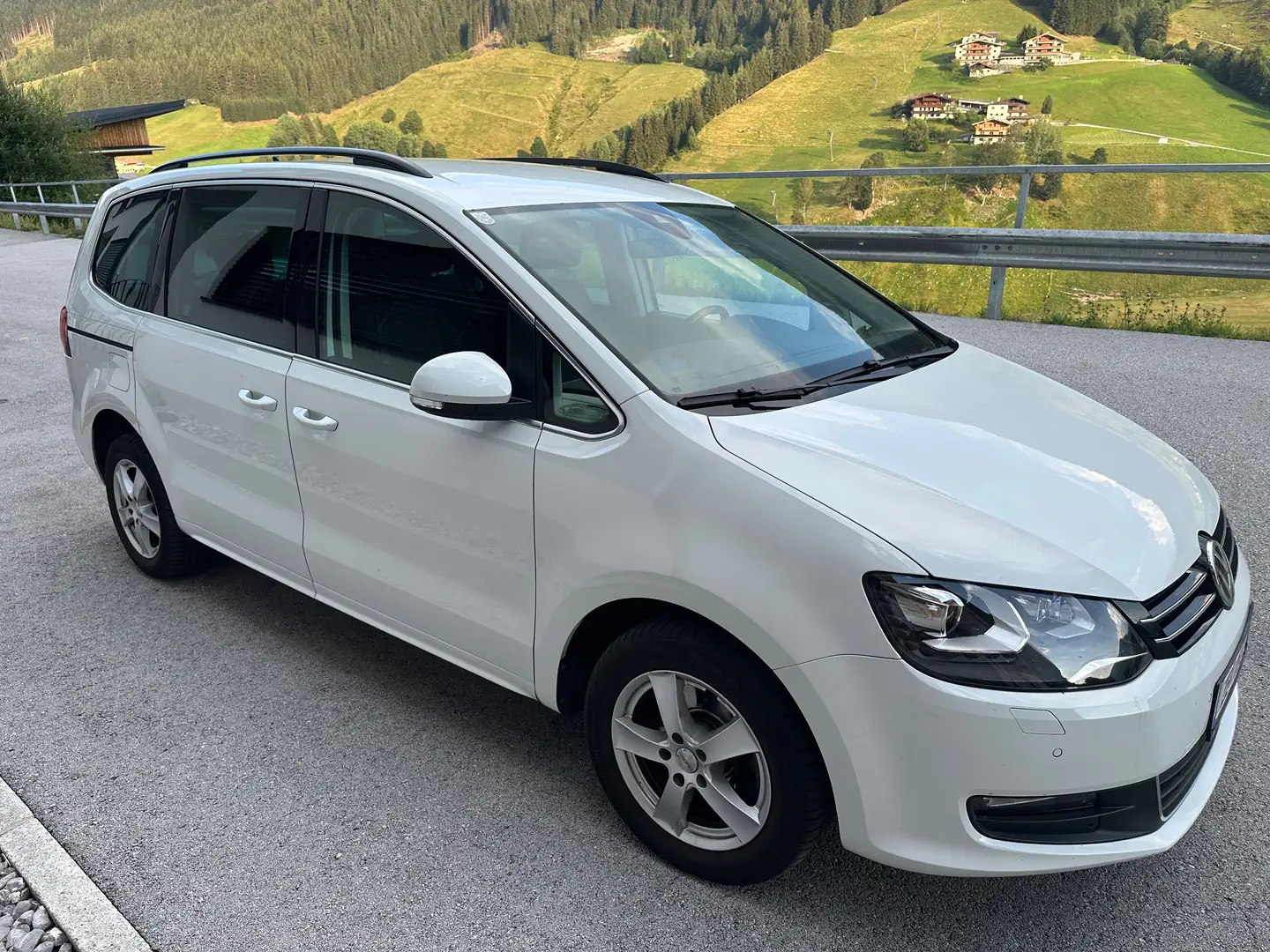 Volkswagen Sharan Sharan Family SCR 2,0 TDI 4Motion Family Weiß - 2