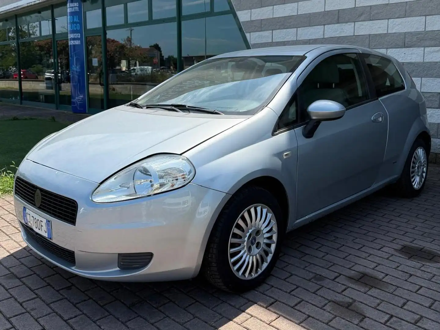 Fiat Grande Punto Grande Punto III 2005 3p 1.2 Dynamic 65cv Argent - 2