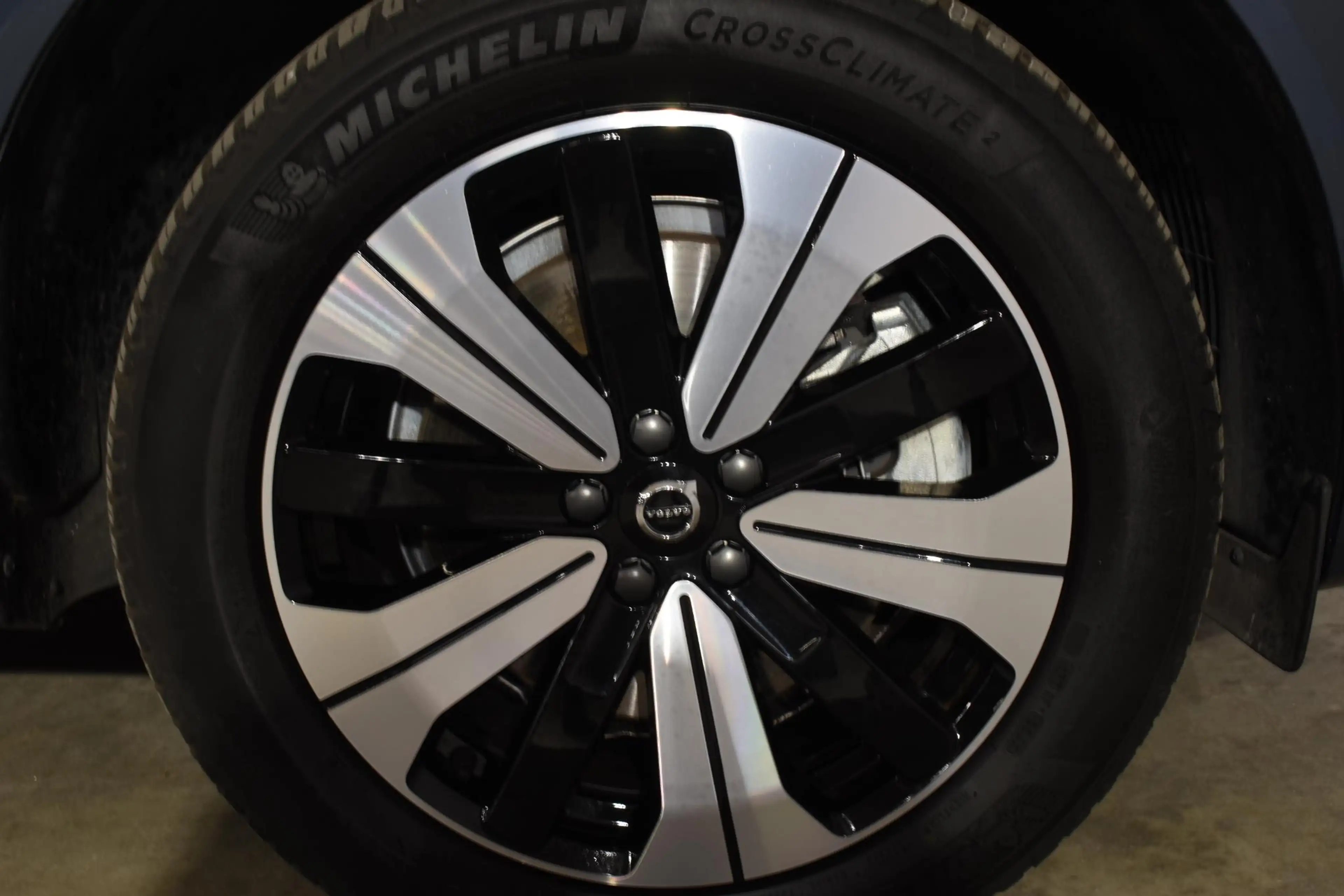 Volvo XC60 T6 350PK Automaat Plug-in Hybrid AWD Plus Dark / A — photo 12