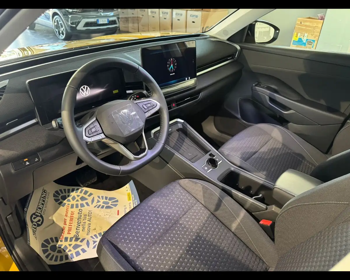 Volkswagen T-Roc 2ª serie 1.5 eTSI ACT DSG Life 7