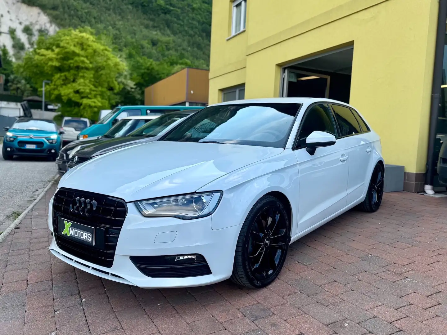 Audi A3 A3 Sportback 1.4 g-tron Ambition s-tronic s-line Bianco - 1
