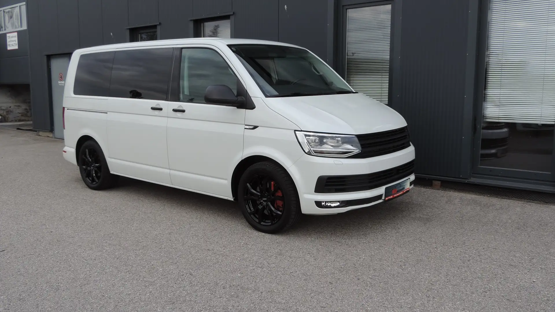 Volkswagen T6 Multivan 2,0 TDI 4Motion BMT DSG / AHV / ACC / LED / SH / Blanc - 2