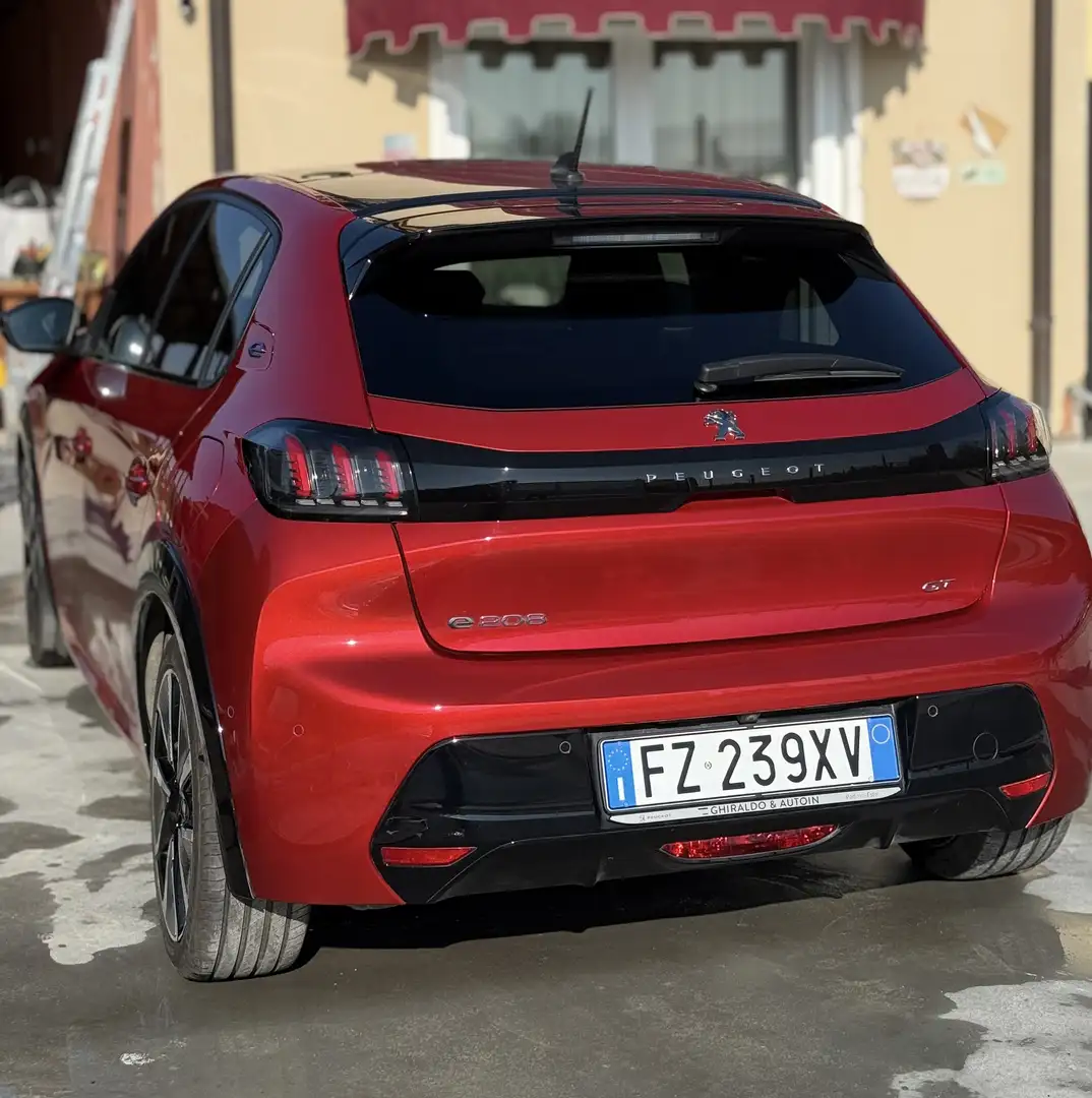 Peugeot e-208 GT pack - 1