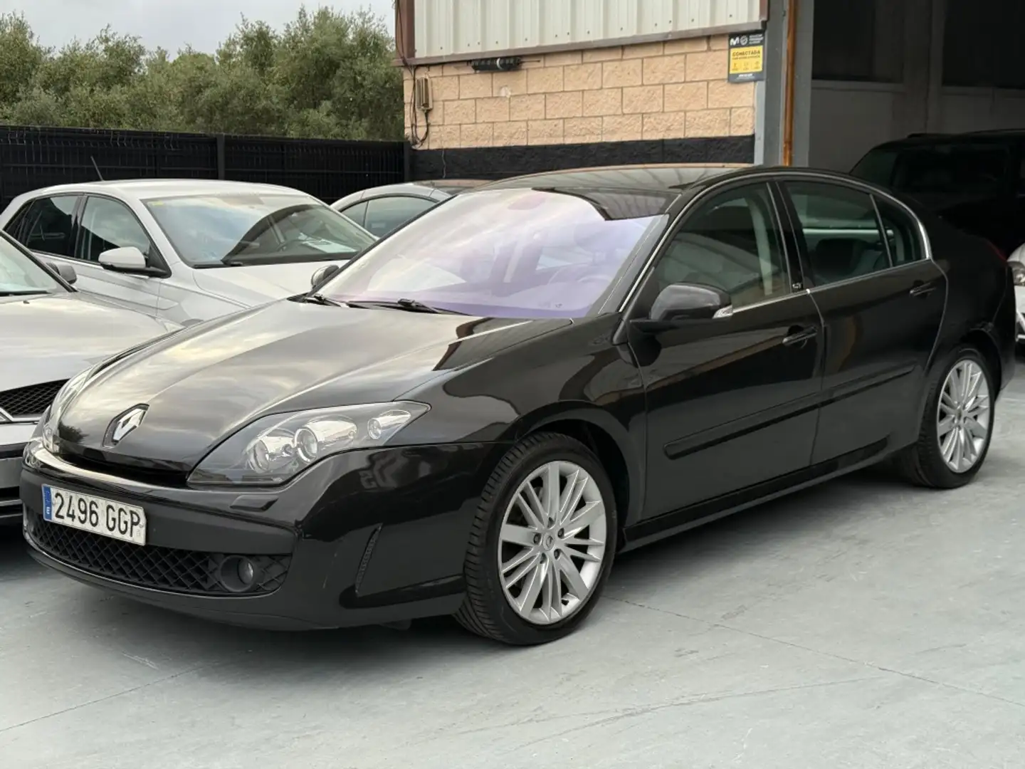 Renault Laguna 2.0dCi GT 4RD 180 Schwarz - 2