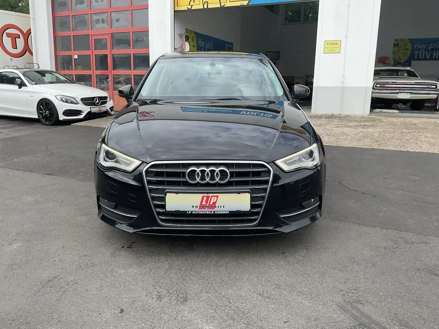 Audi A3 Sportback ambiente Xenon PDC Alu.Tempomat Eu6 Černá - 2