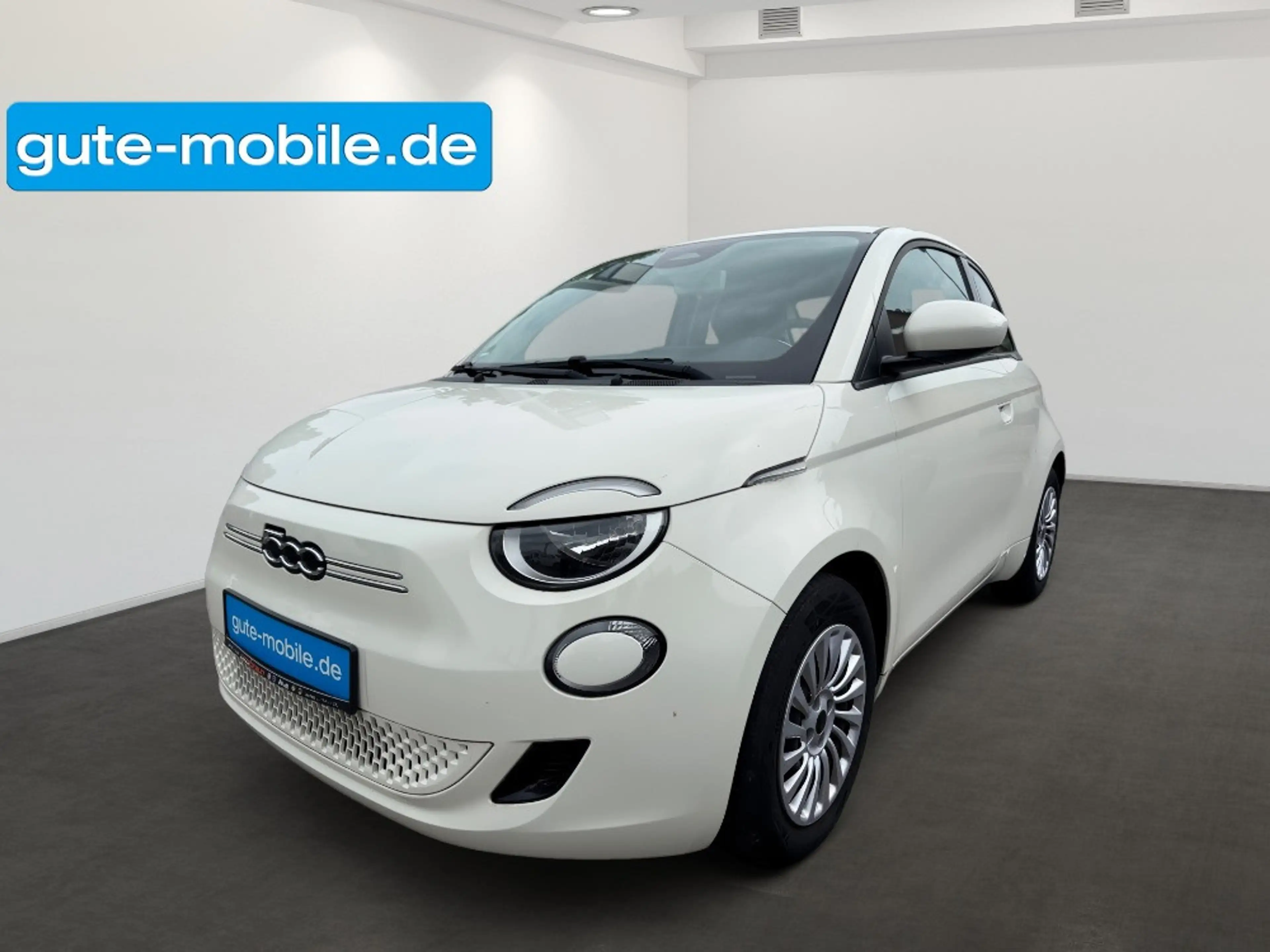 Fiat 500e Basis I MY23 I Klima I CarPlay I LED