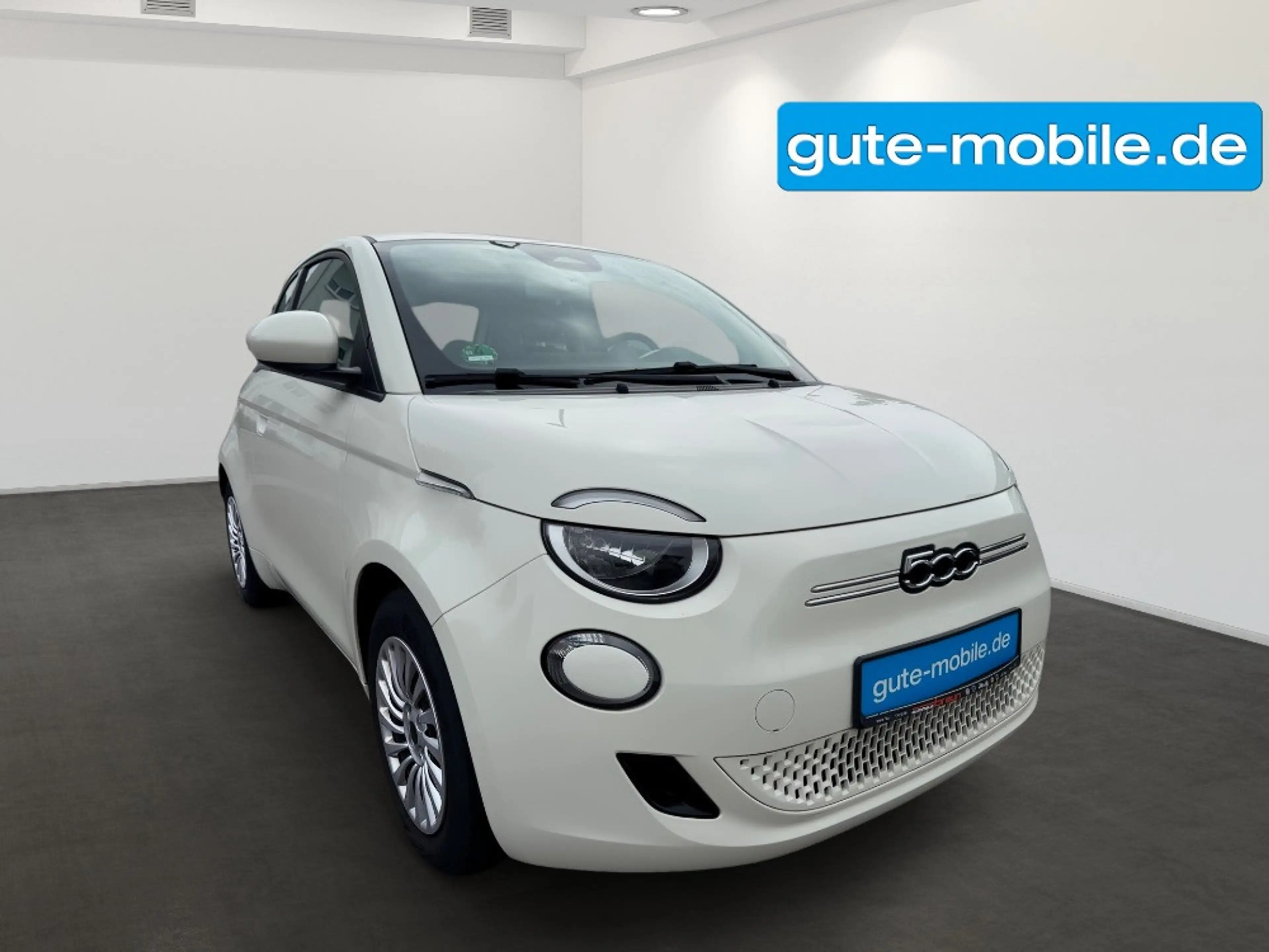 Fiat 500e Basis I MY23 I Klima I CarPlay I LED — photo 11