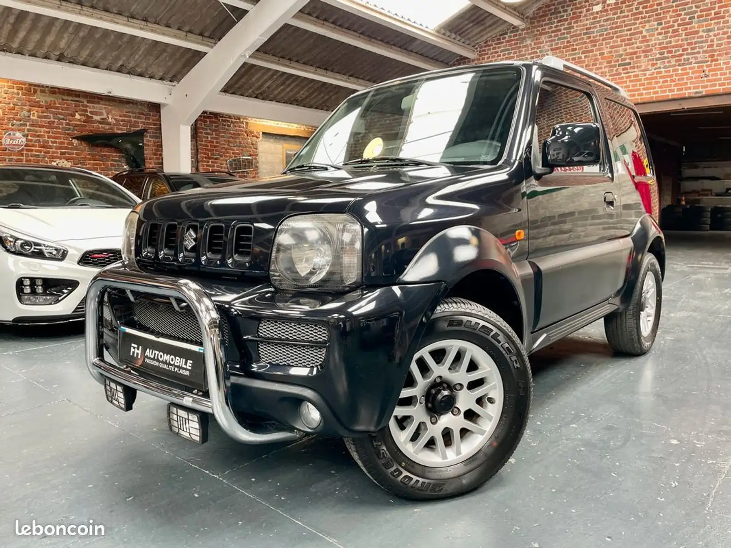 Suzuki Jimny 1.3 Black and White 85 Historique 100% Superbe éta Noir - 1