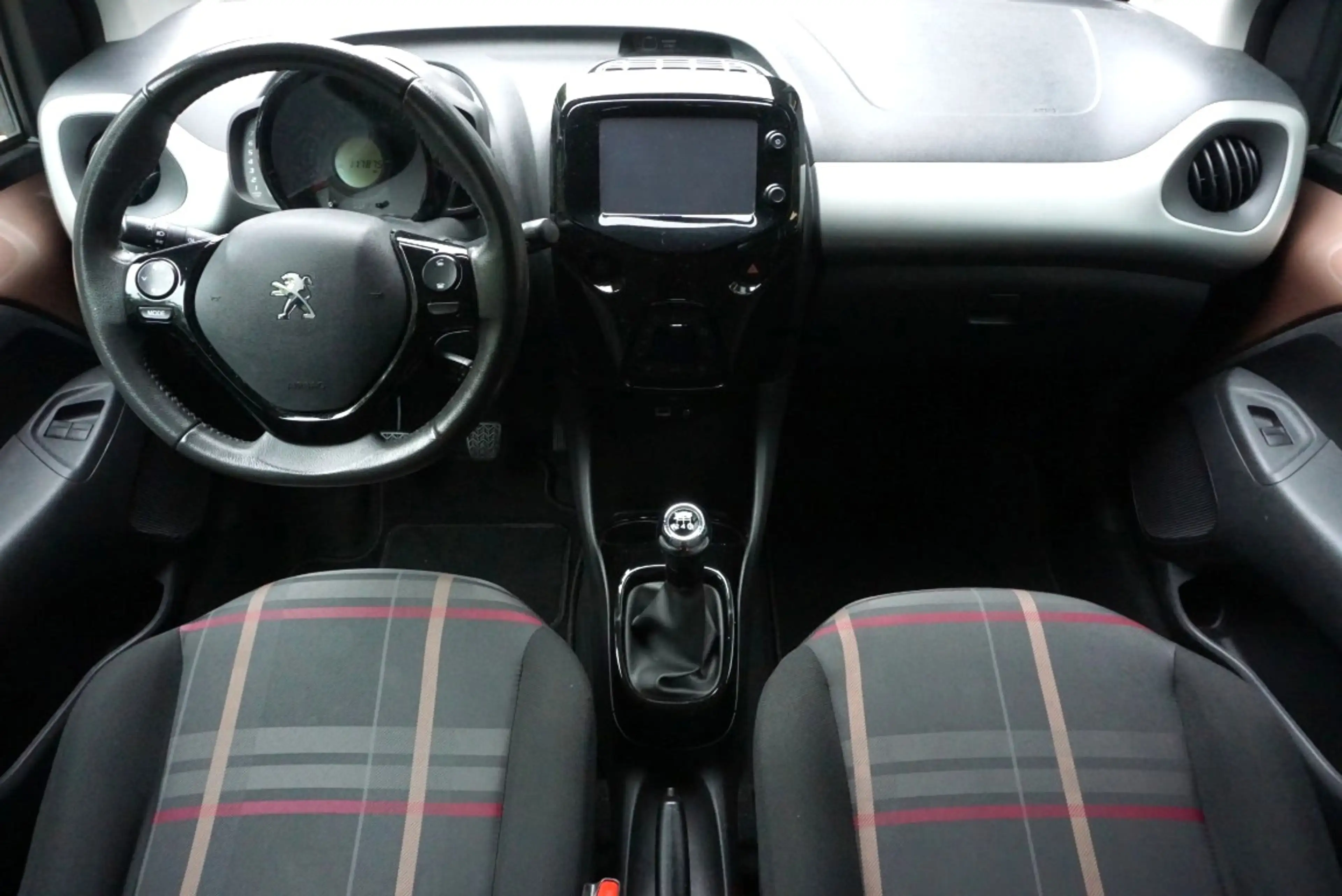 Peugeot 108 1.0 e-VTi Première Camera/Bluetooth — photo 9