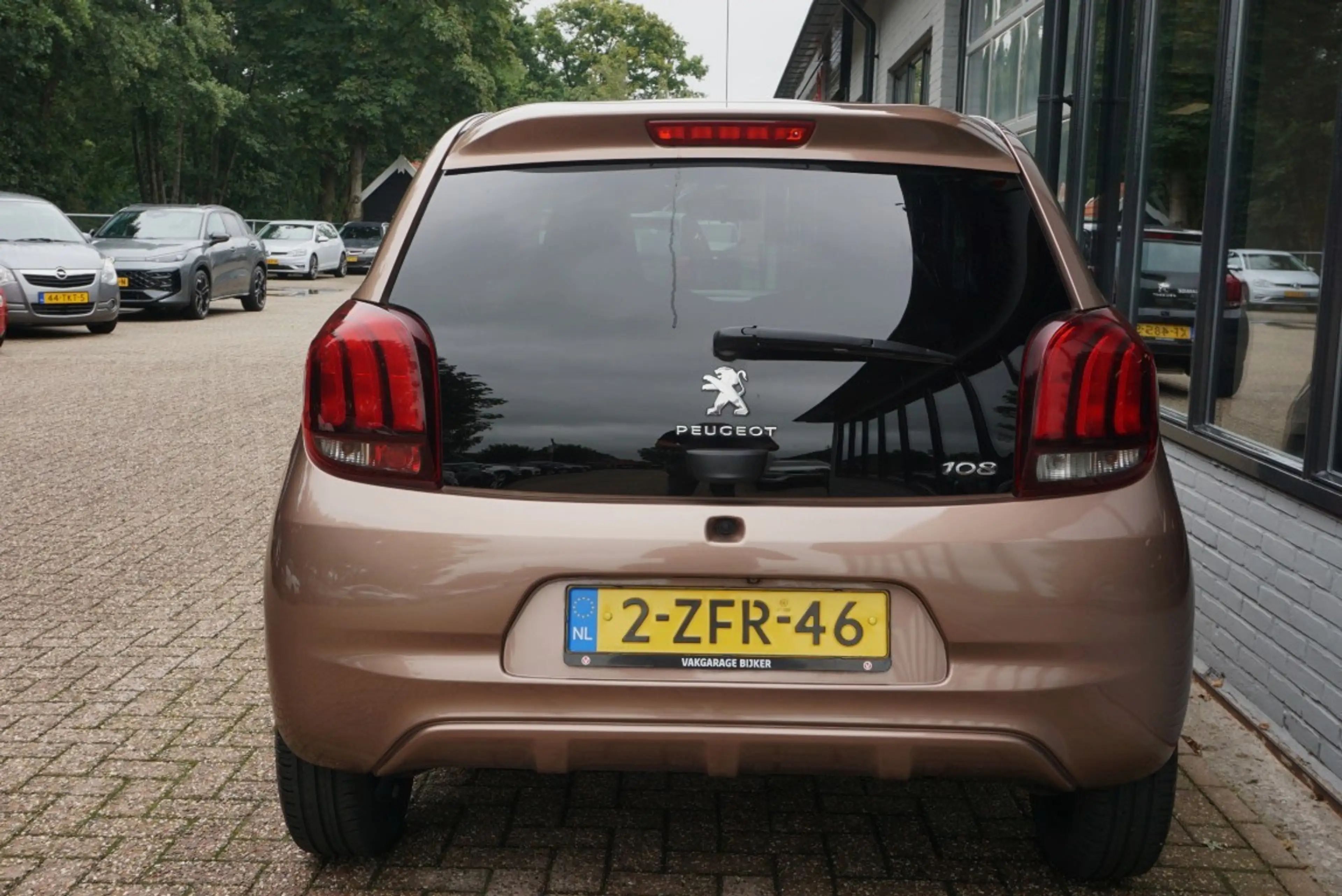 Peugeot 108 1.0 e-VTi Première Camera/Bluetooth — photo 6