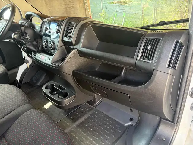 Fiat Ducato view 13
