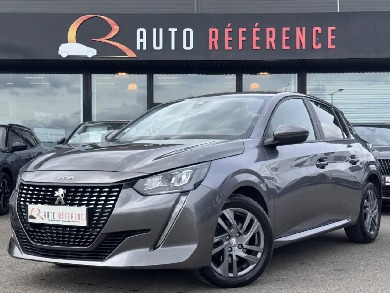 Peugeot 208 1.2 100 CH STYLE EAT8 / RADARS / CARPLAY