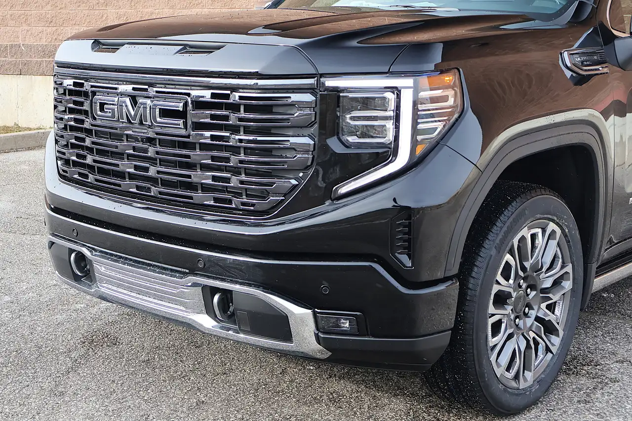 GMC Sierra 1500 снимка GMC Sierra 1500