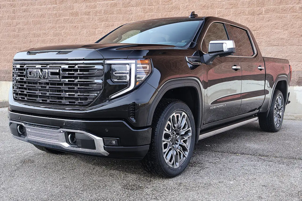 GMC Sierra 1500 снимка GMC Sierra 1500