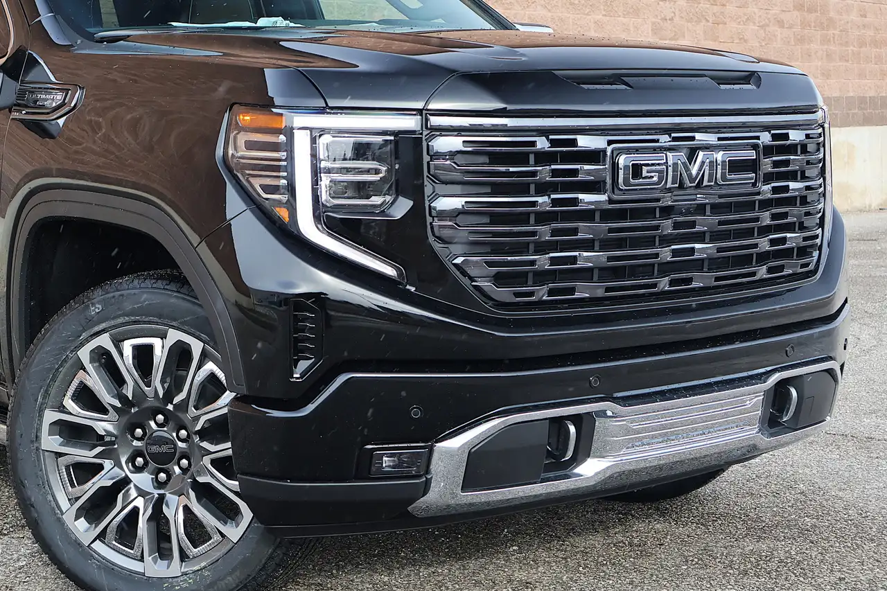 GMC Sierra 1500 снимка GMC Sierra 1500