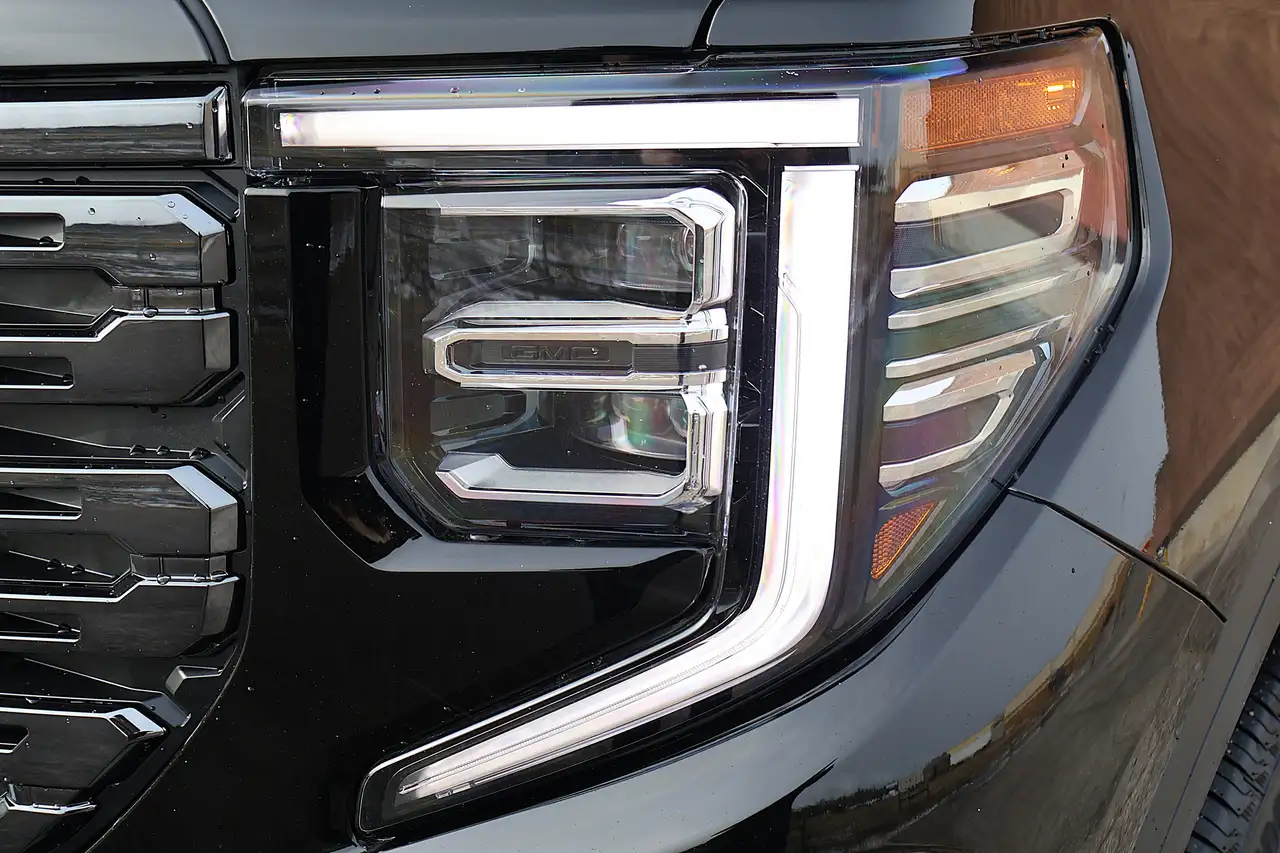GMC Sierra 1500 снимка GMC Sierra 1500