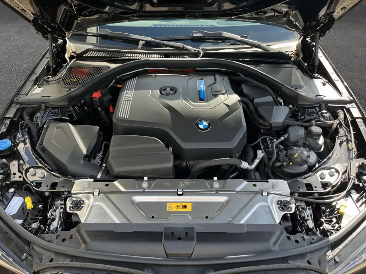 BMW 330 330e Touring xDrive Aut. 135 kW, 5-türig 9