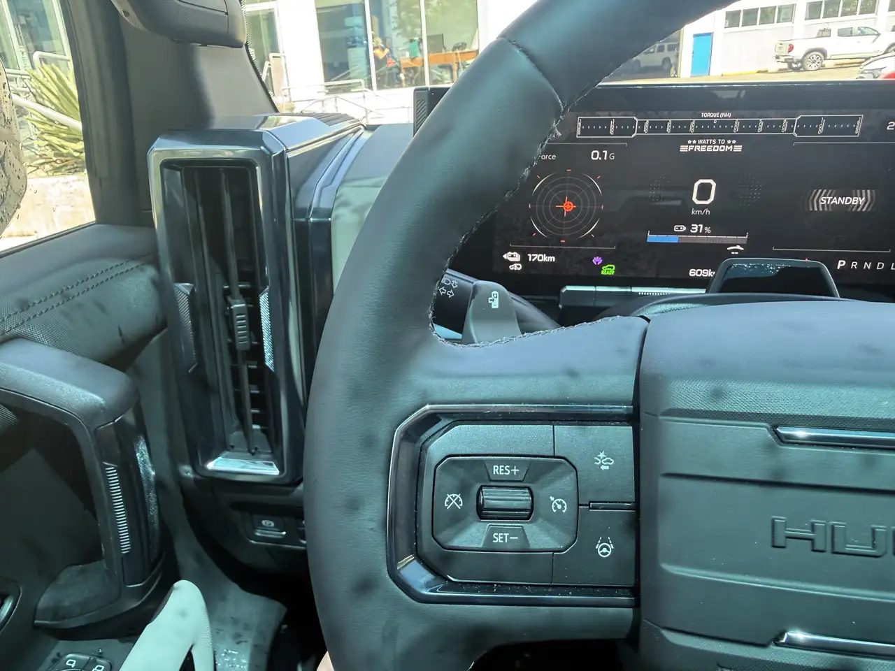 GMC HUMMER EV SUV снимка GMC HUMMER EV SUV