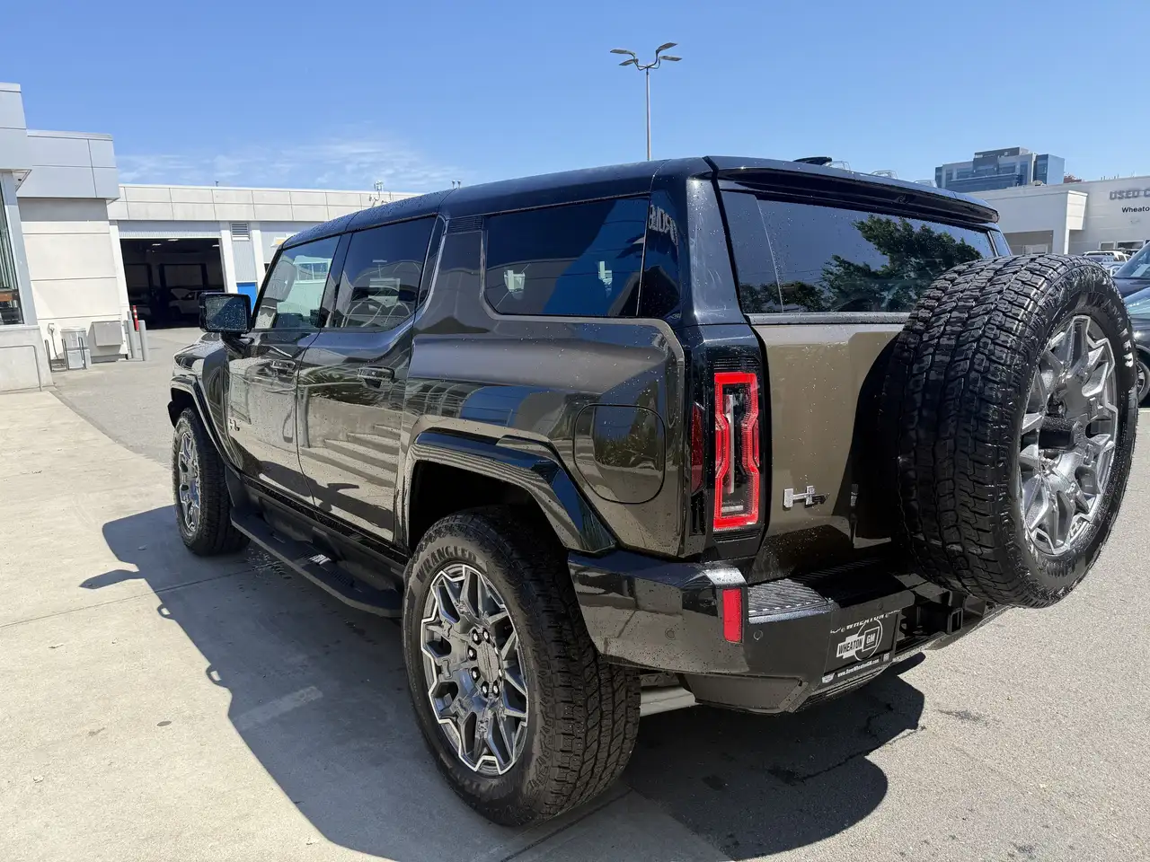 GMC HUMMER EV SUV снимка GMC HUMMER EV SUV