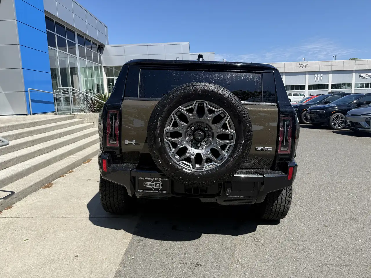 GMC HUMMER EV SUV снимка GMC HUMMER EV SUV