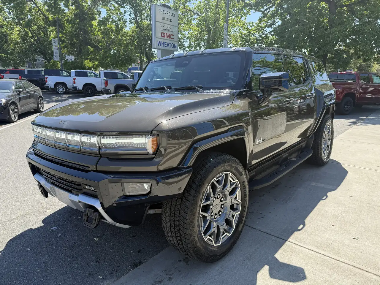 GMC HUMMER EV SUV снимка GMC HUMMER EV SUV