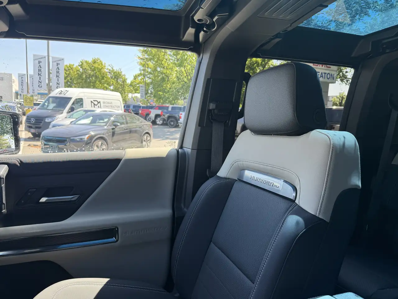 GMC HUMMER EV SUV снимка GMC HUMMER EV SUV