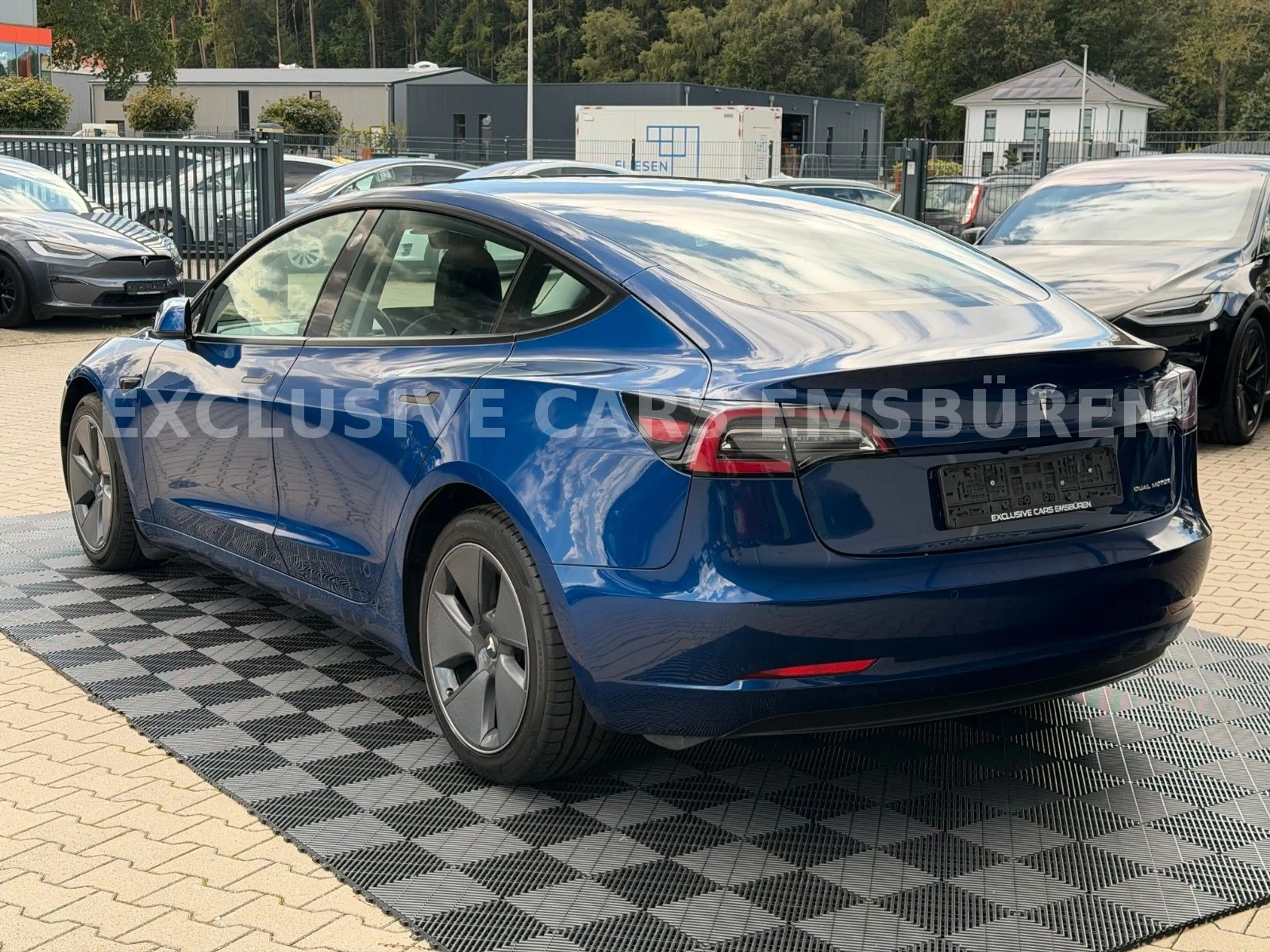 Tesla Model 3 MODEL 3 LONG RANGE DUAL MOTOR | ENHANCED AP  | — photo 2