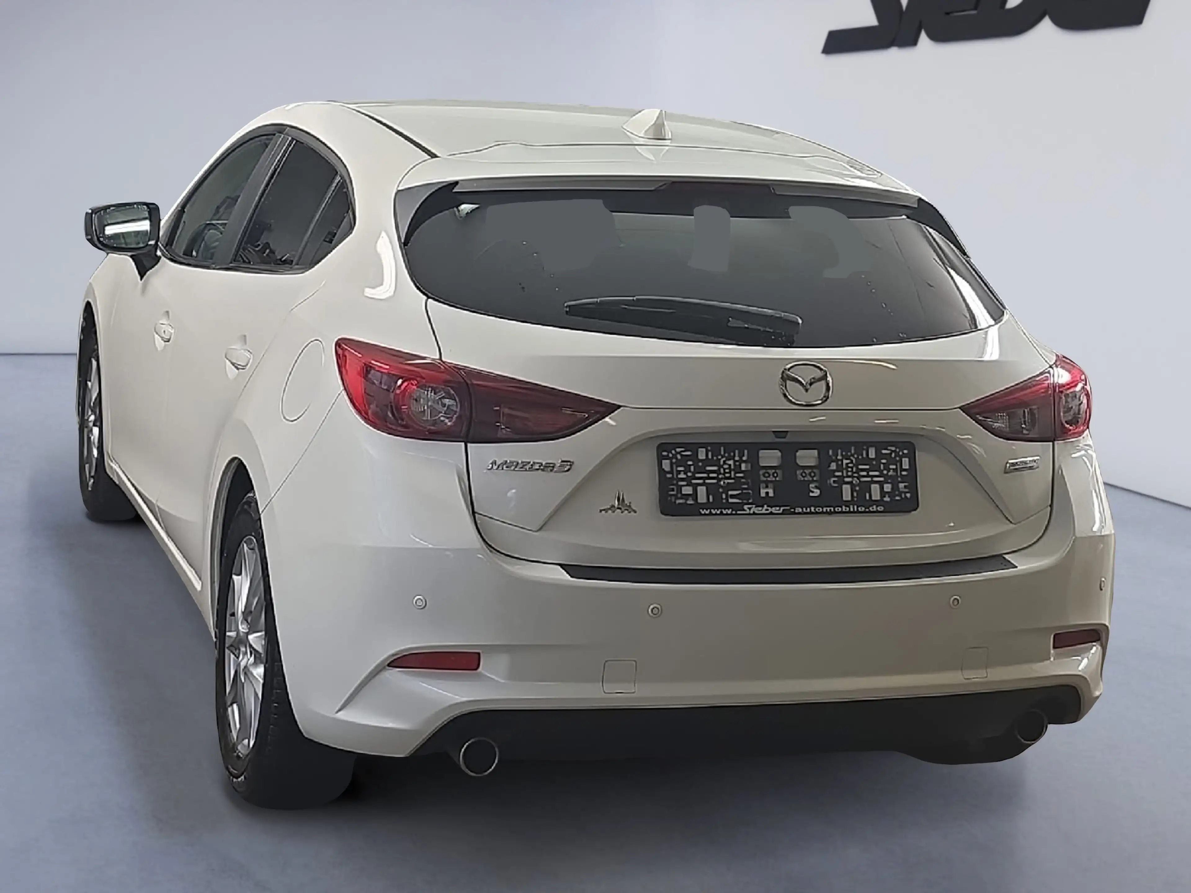 Mazda 3 2.0 SKYACTIV-G 120 Exclusive-Line *Head UP*LED* — photo 5