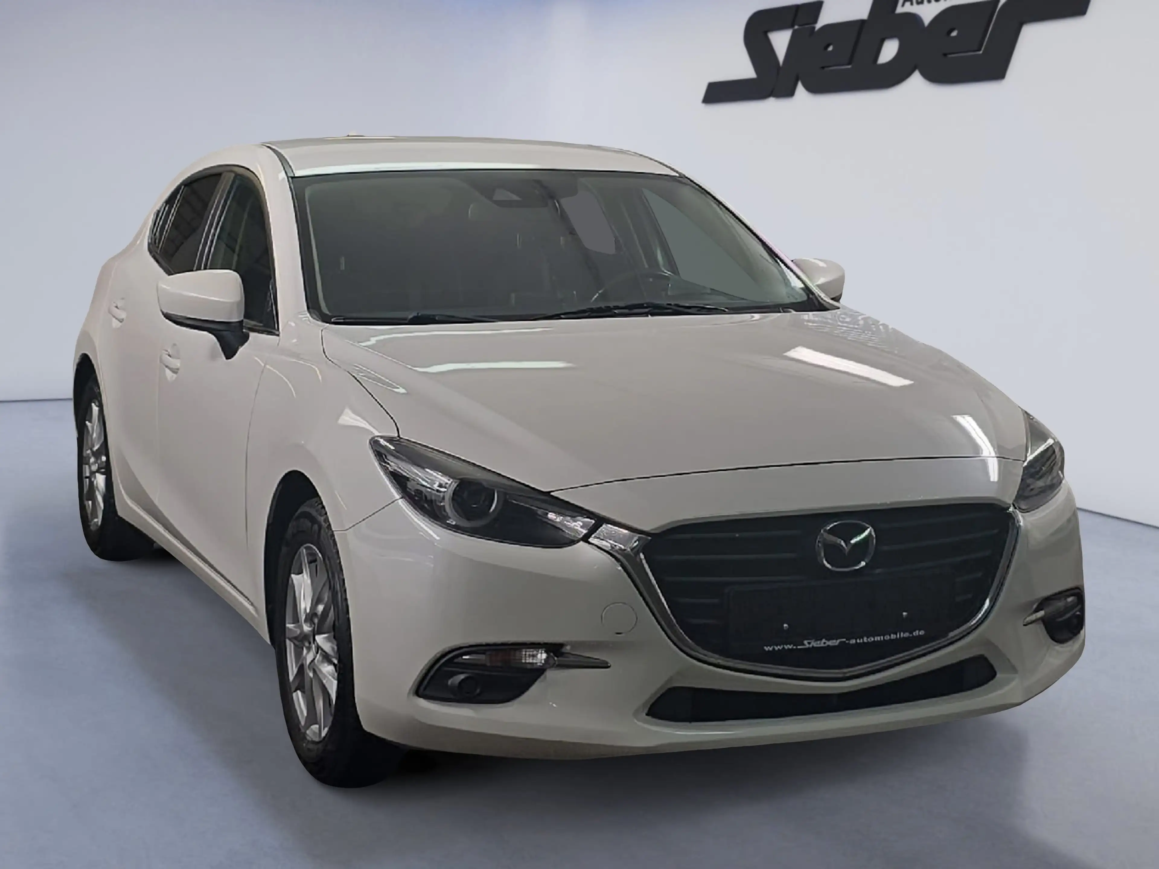 Mazda 3 2.0 SKYACTIV-G 120 Exclusive-Line *Head UP*LED* — photo 3