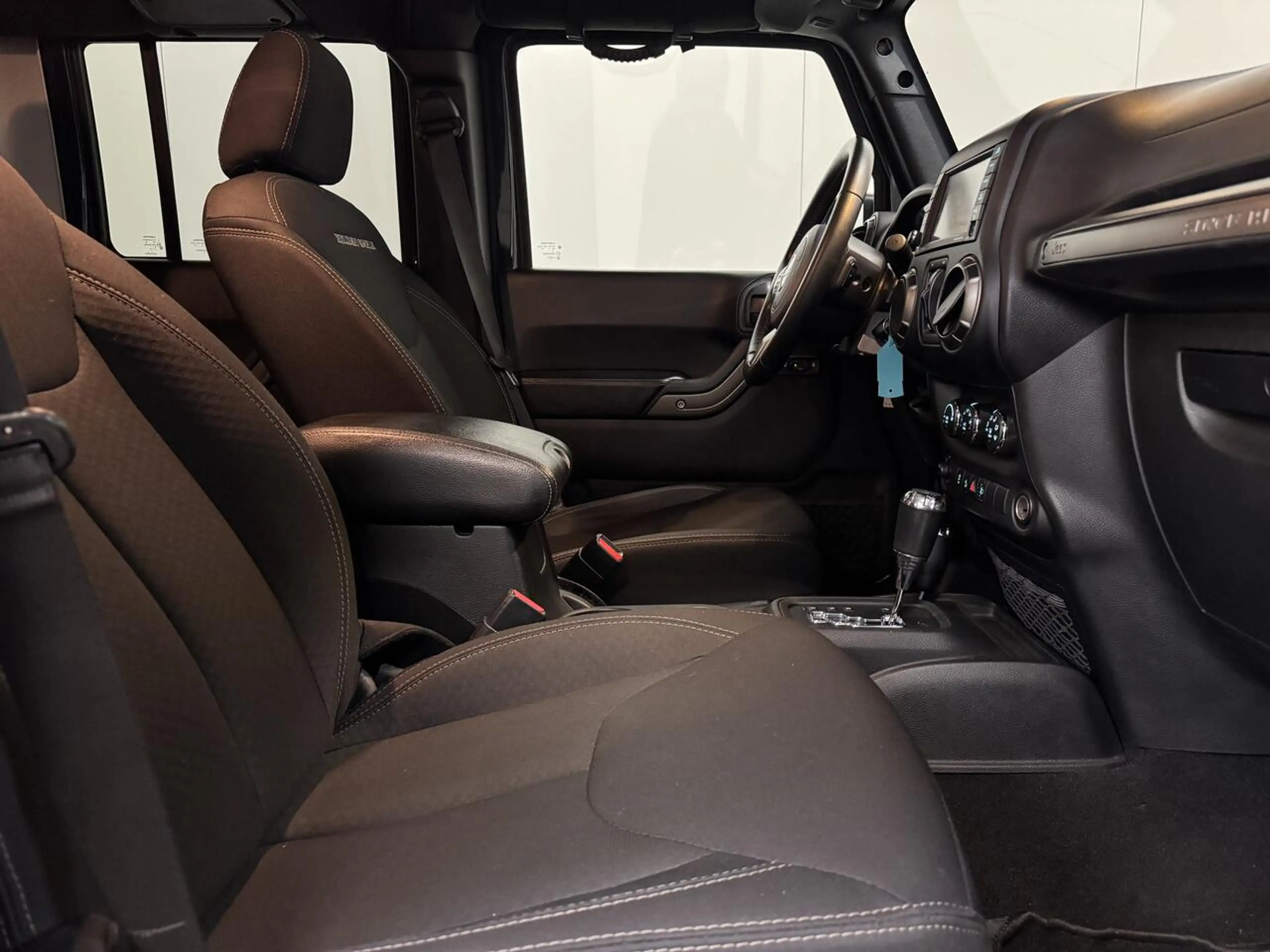 Jeep Wrangler 2.8 CRD 4x4 Autom. - Airco - Topstaat! — photo 2