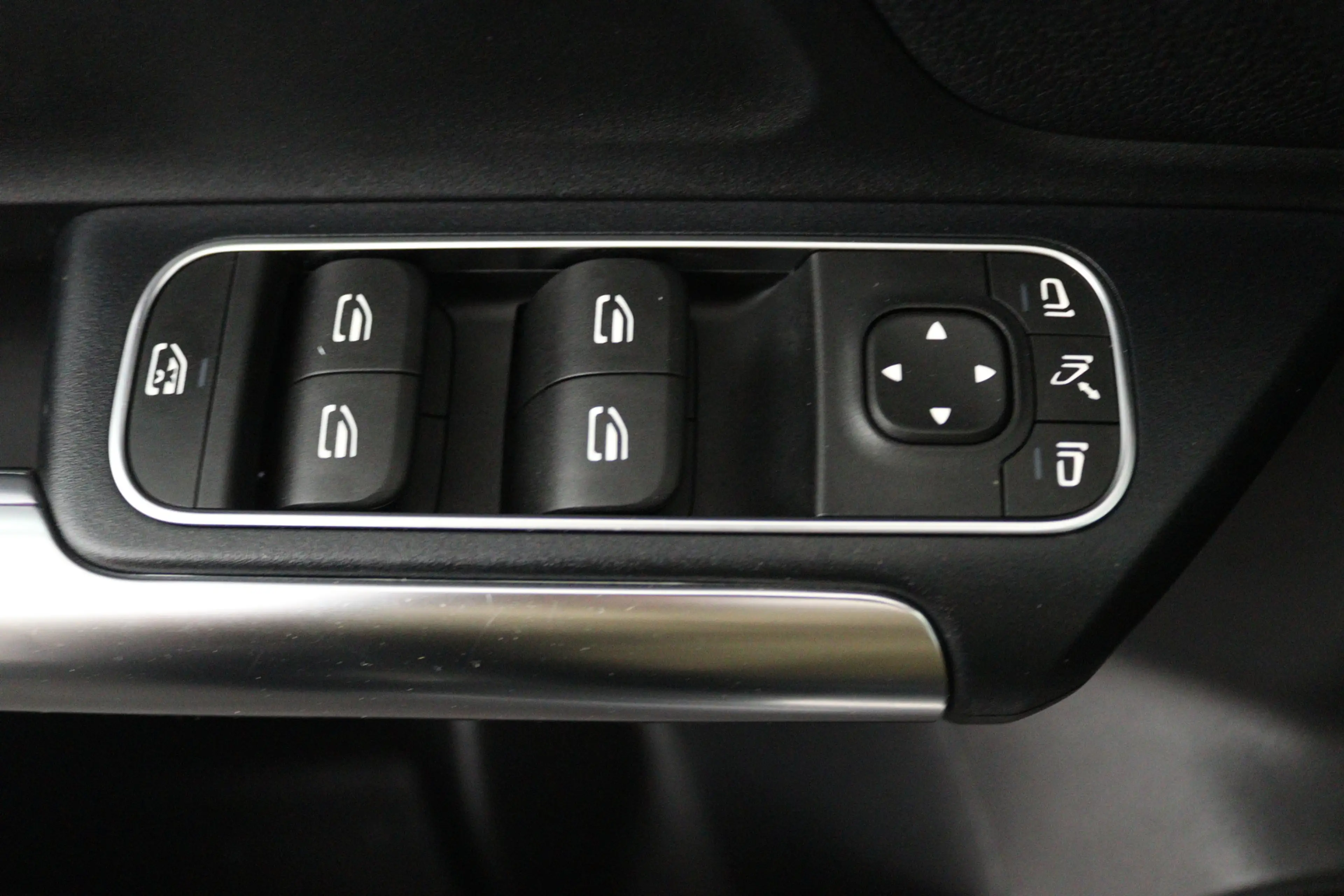 Mercedes-Benz B 200 Business Solution Luxury (PANORAMADAK, MEMORY SEAT — photo 21