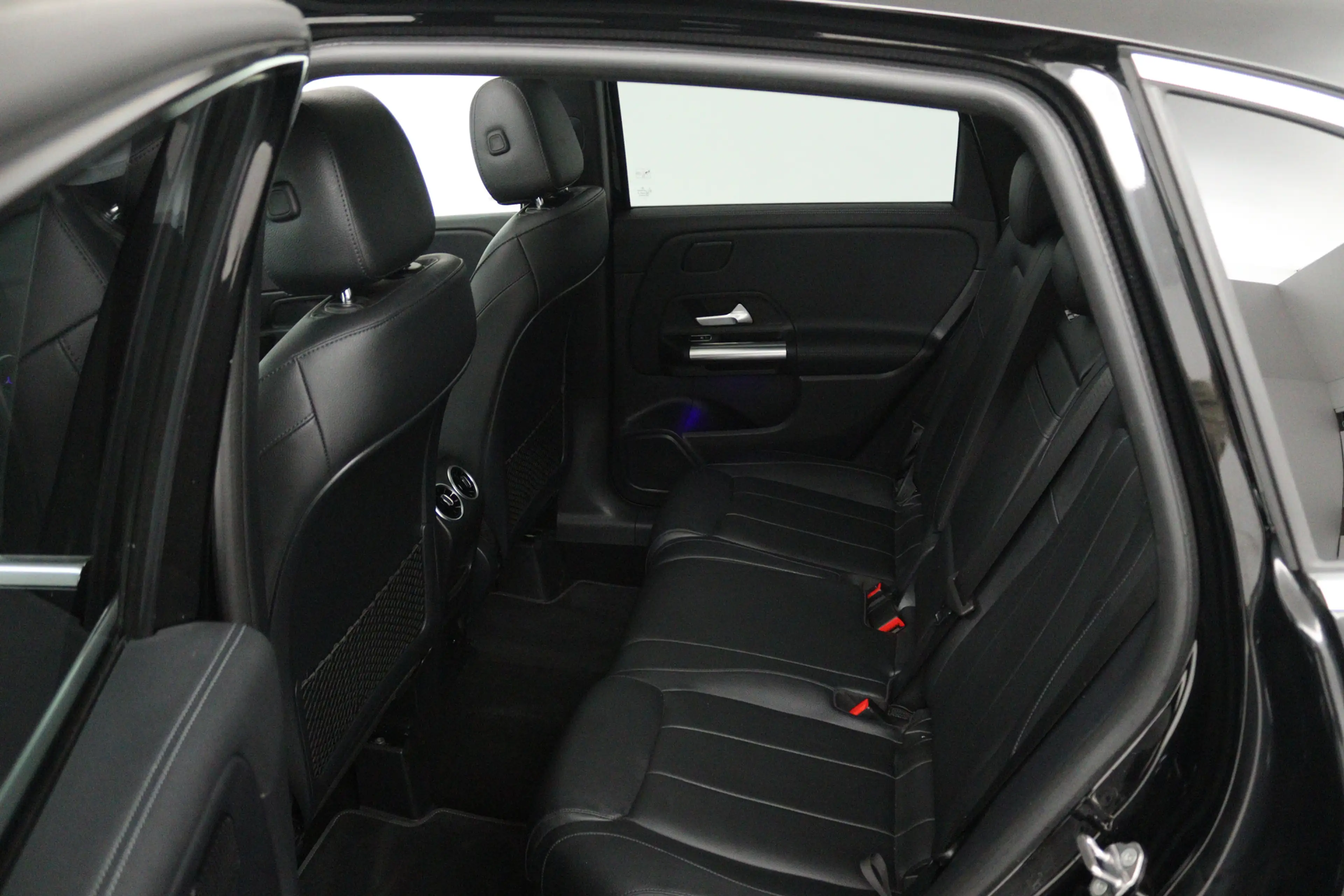 Mercedes-Benz B 200 Business Solution Luxury (PANORAMADAK, MEMORY SEAT — photo 24