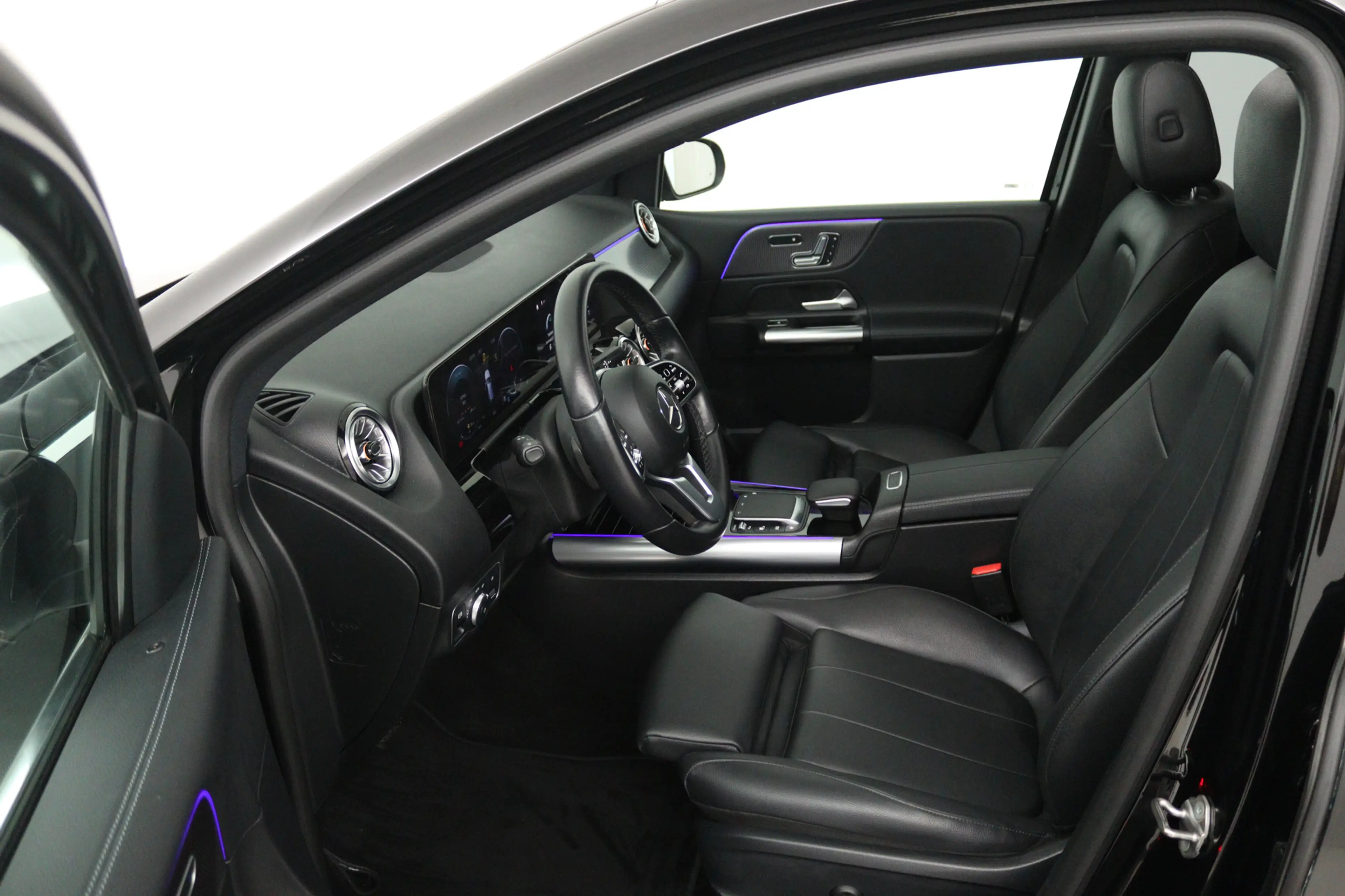 Mercedes-Benz B 200 Business Solution Luxury (PANORAMADAK, MEMORY SEAT — photo 23
