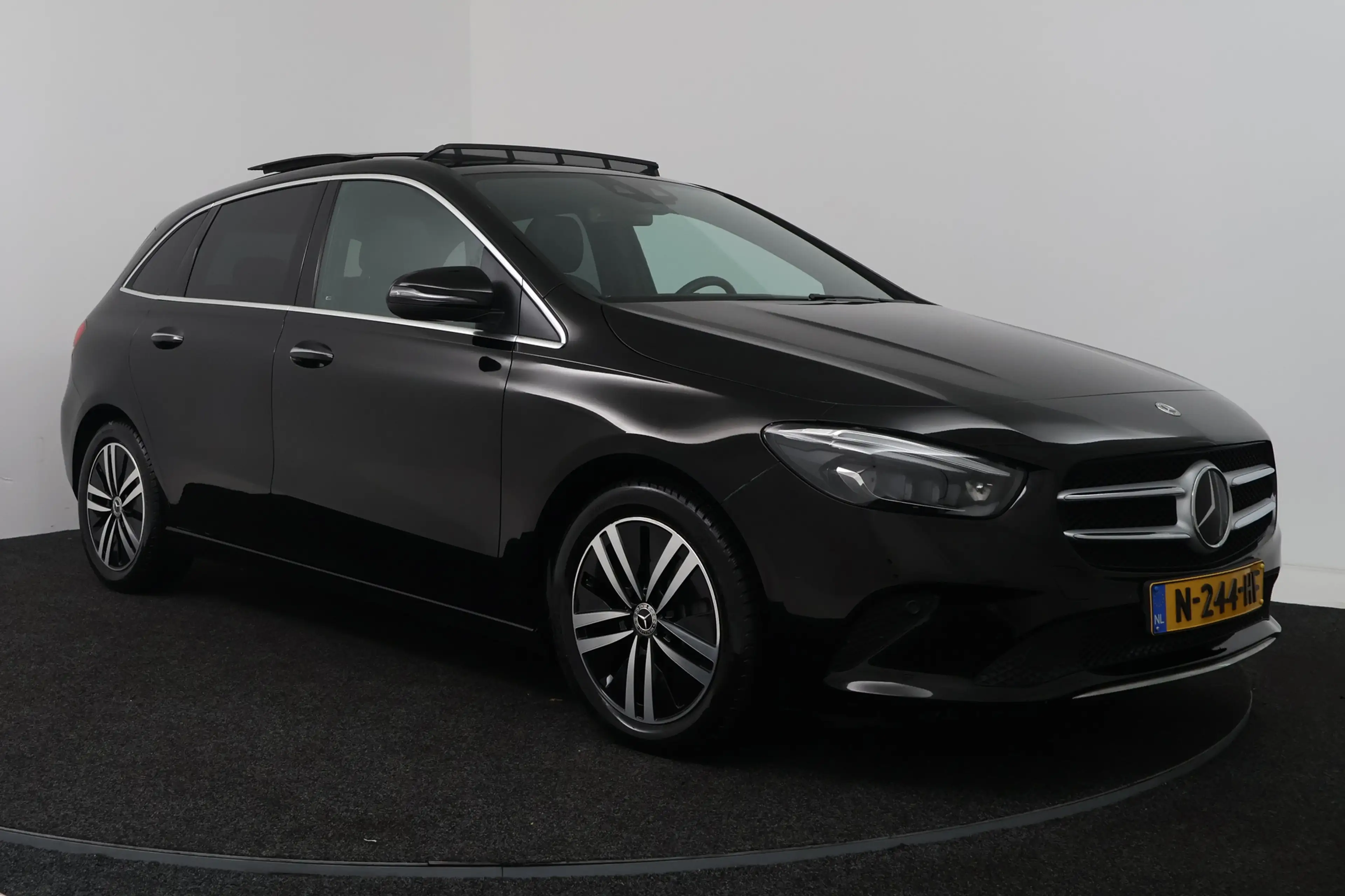 Mercedes-Benz B 200 Business Solution Luxury (PANORAMADAK, MEMORY SEAT — photo 22