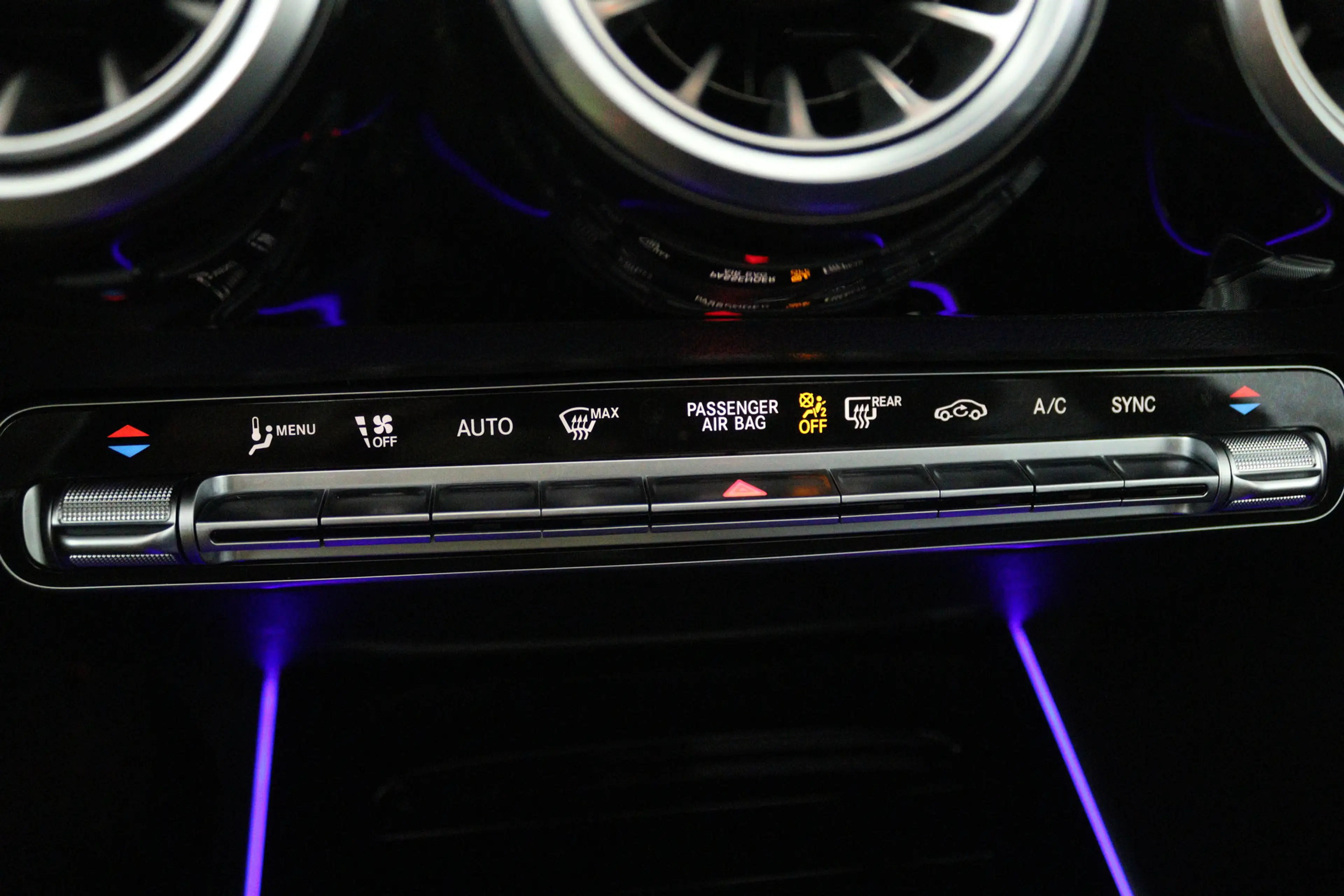 Mercedes-Benz B 200 Business Solution Luxury (PANORAMADAK, MEMORY SEAT — photo 13