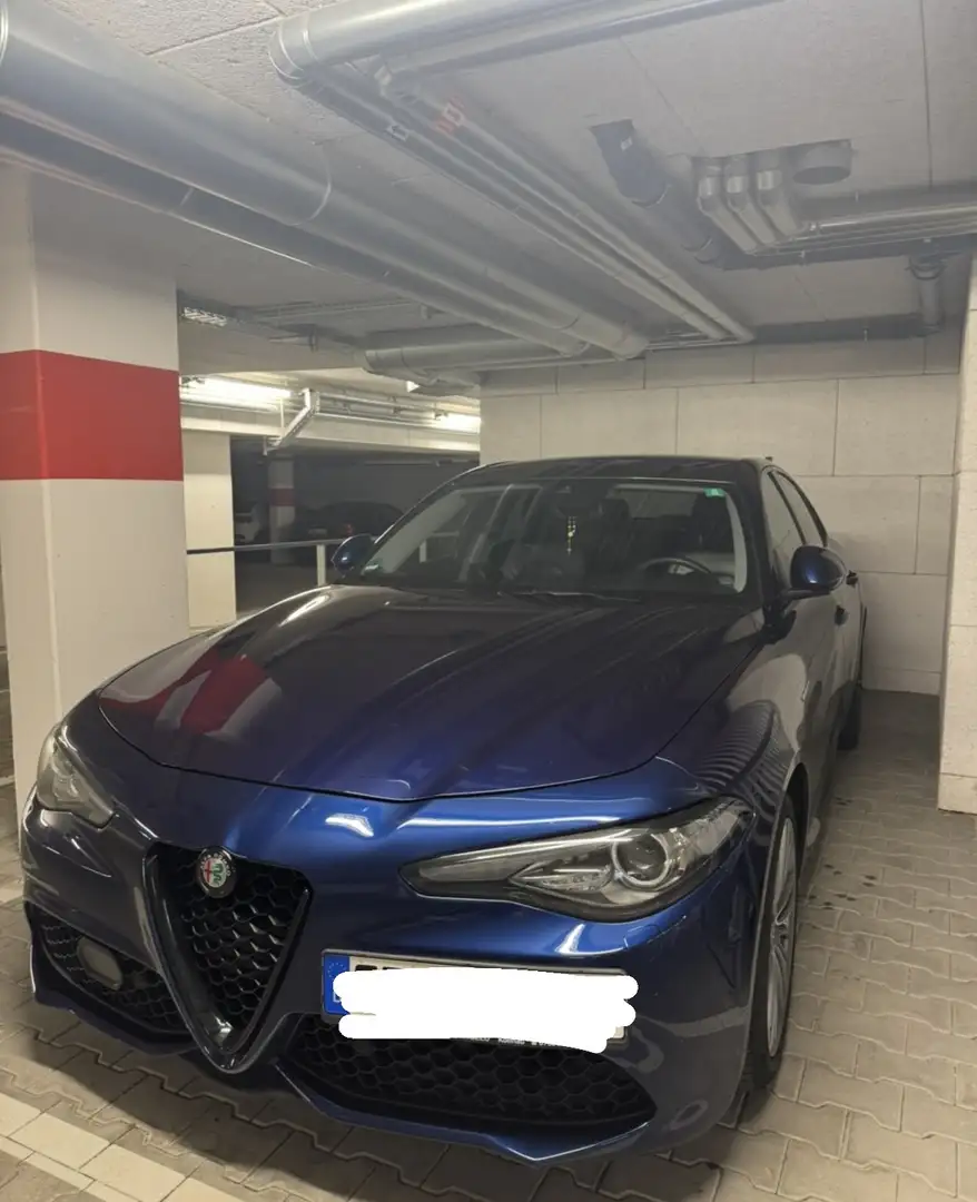 Alfa Romeo Giulia Giulia 2.2 Diesel AT8-Q4Veloce Blau - 2