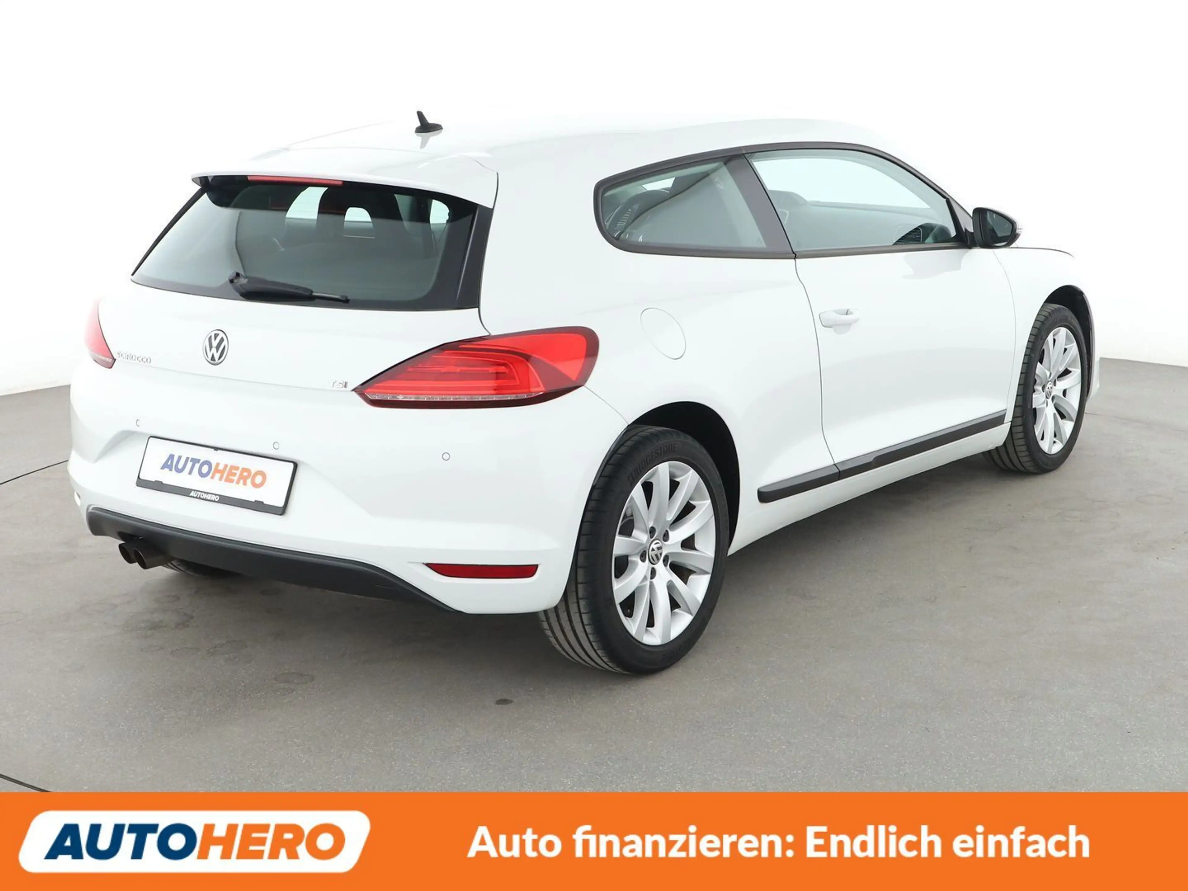 Volkswagen Scirocco 1.4 TSI BM*TEMPO*PDC*SHZ*KLIMA* — photo 6
