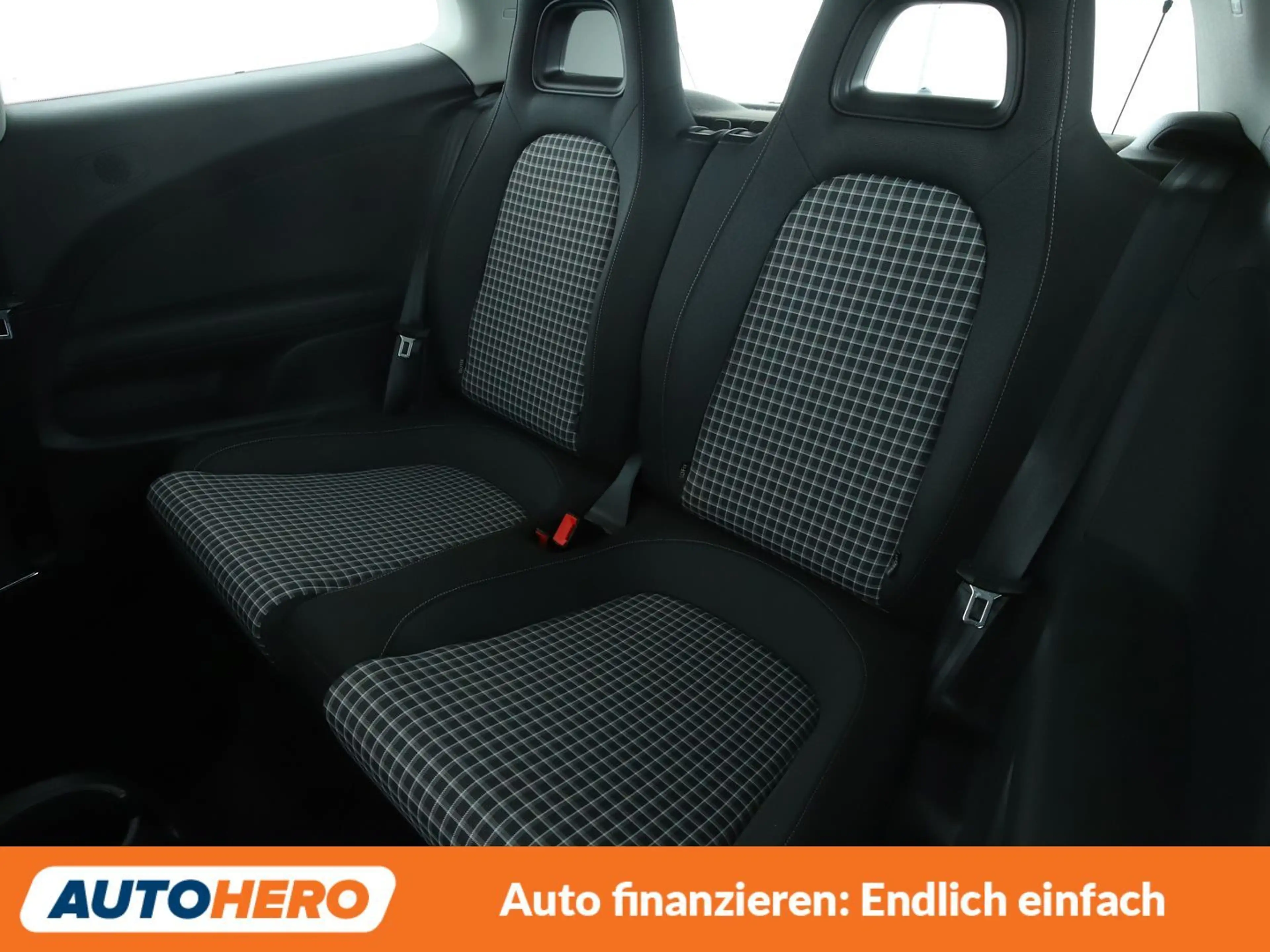 Volkswagen Scirocco 1.4 TSI BM*TEMPO*PDC*SHZ*KLIMA* — photo 14