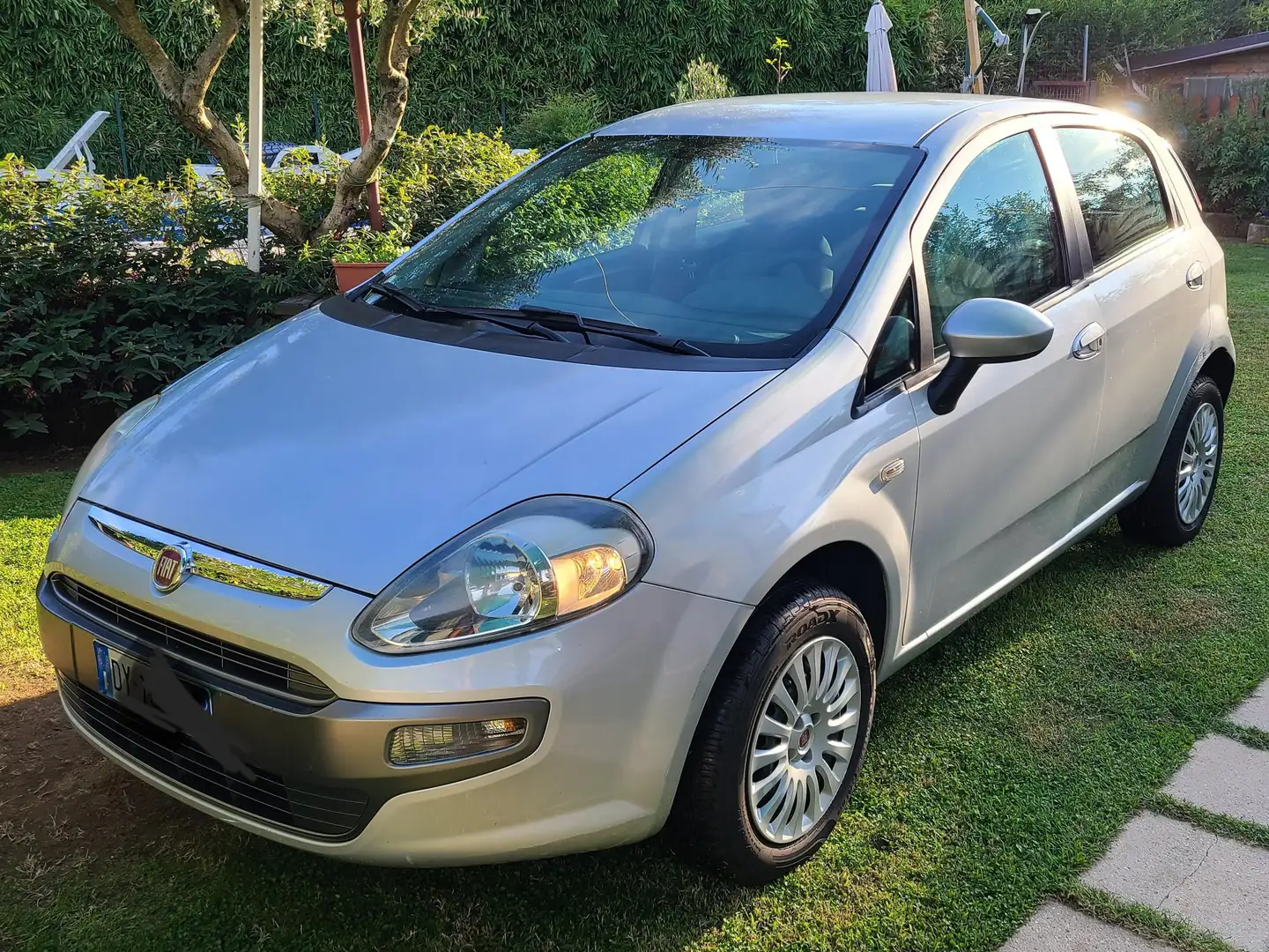 Fiat Punto Evo Punto Evo 5p 1.4 natural power Active 70cv Argintiu - 1
