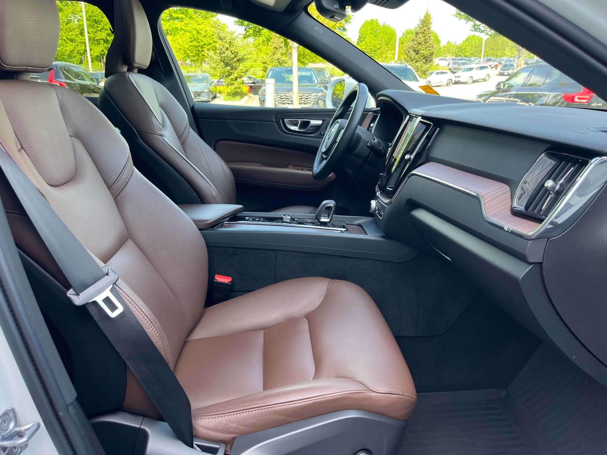 2022 Volvo XC60 Recharge Inscription Expression thumb 16