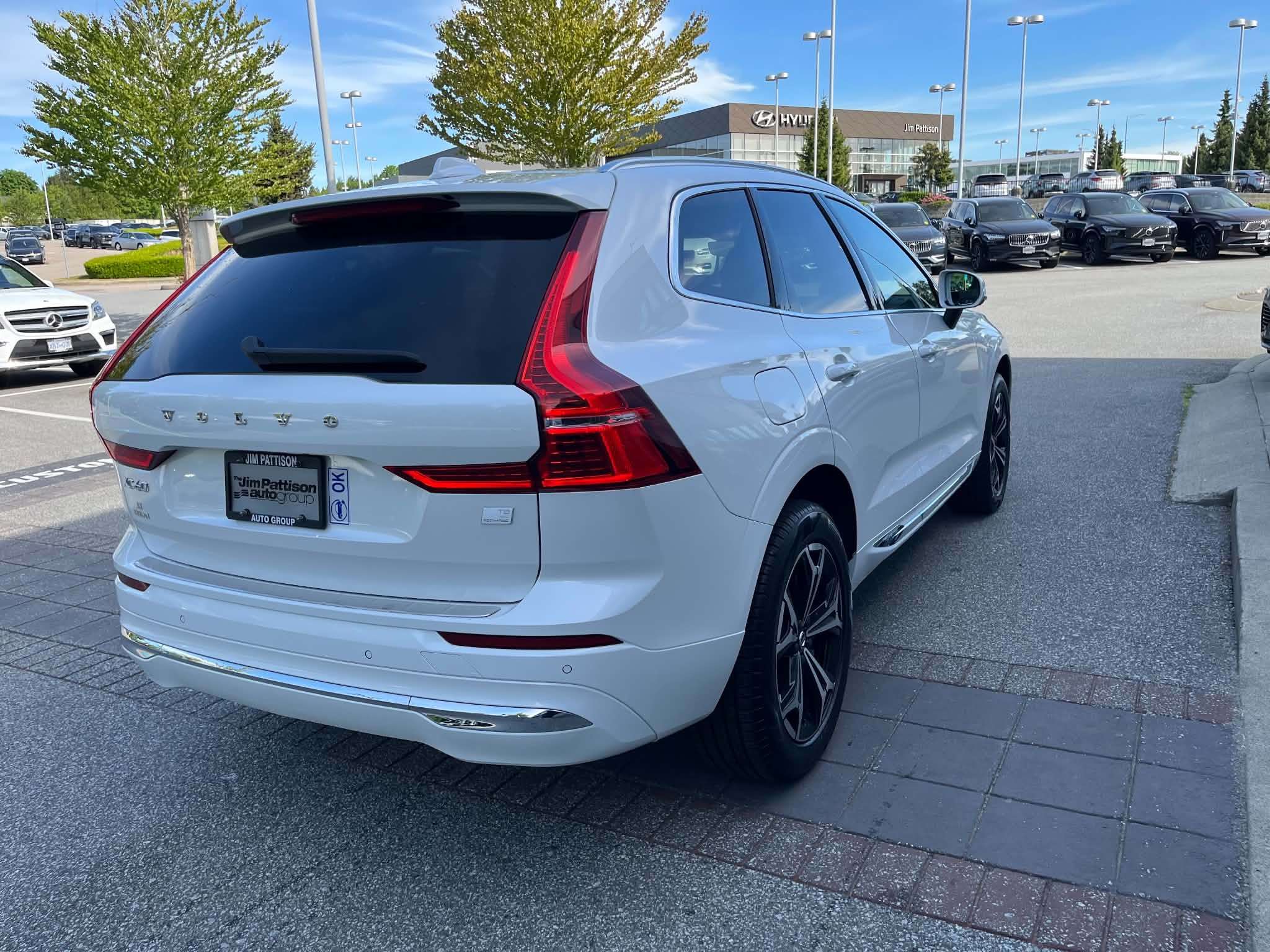 2022 Volvo XC60 Recharge Inscription Expression alt 5