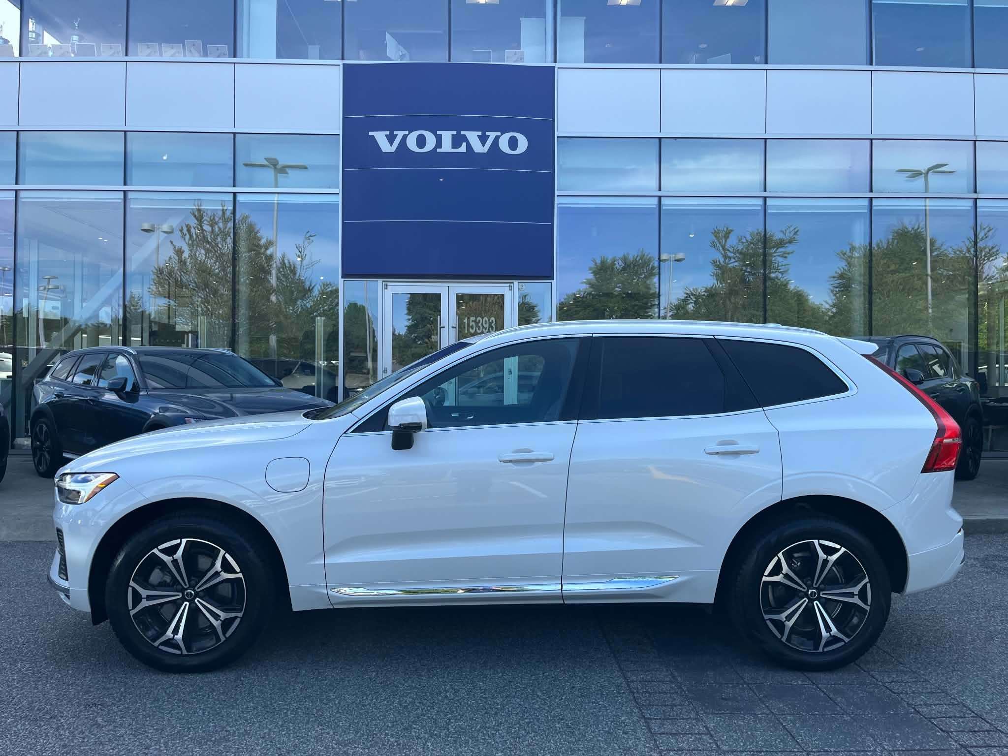 2022 Volvo XC60 Recharge Inscription Expression alt 2