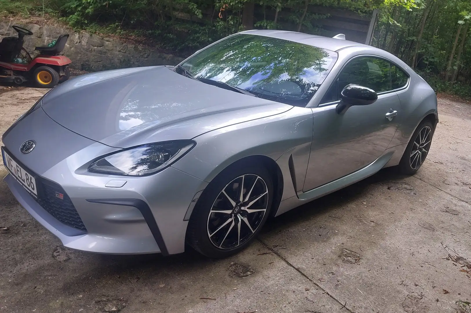 Toyota GR86 Pure Silber - 2
