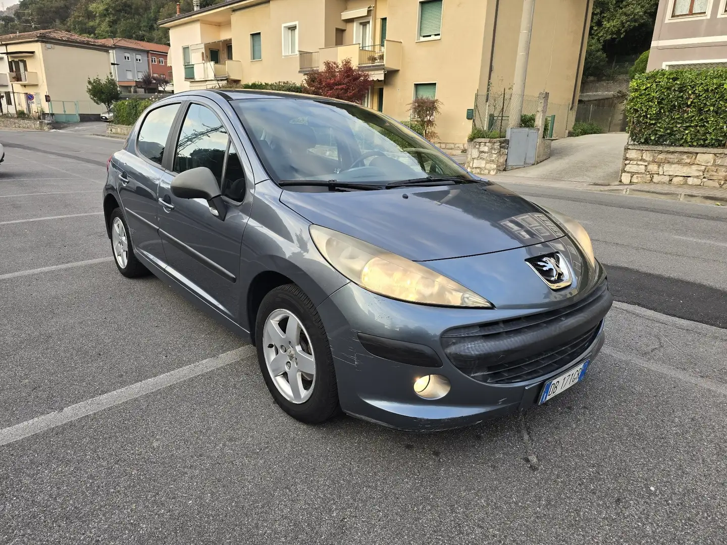 Peugeot 207 5p 1.4 16v One-Line - 2