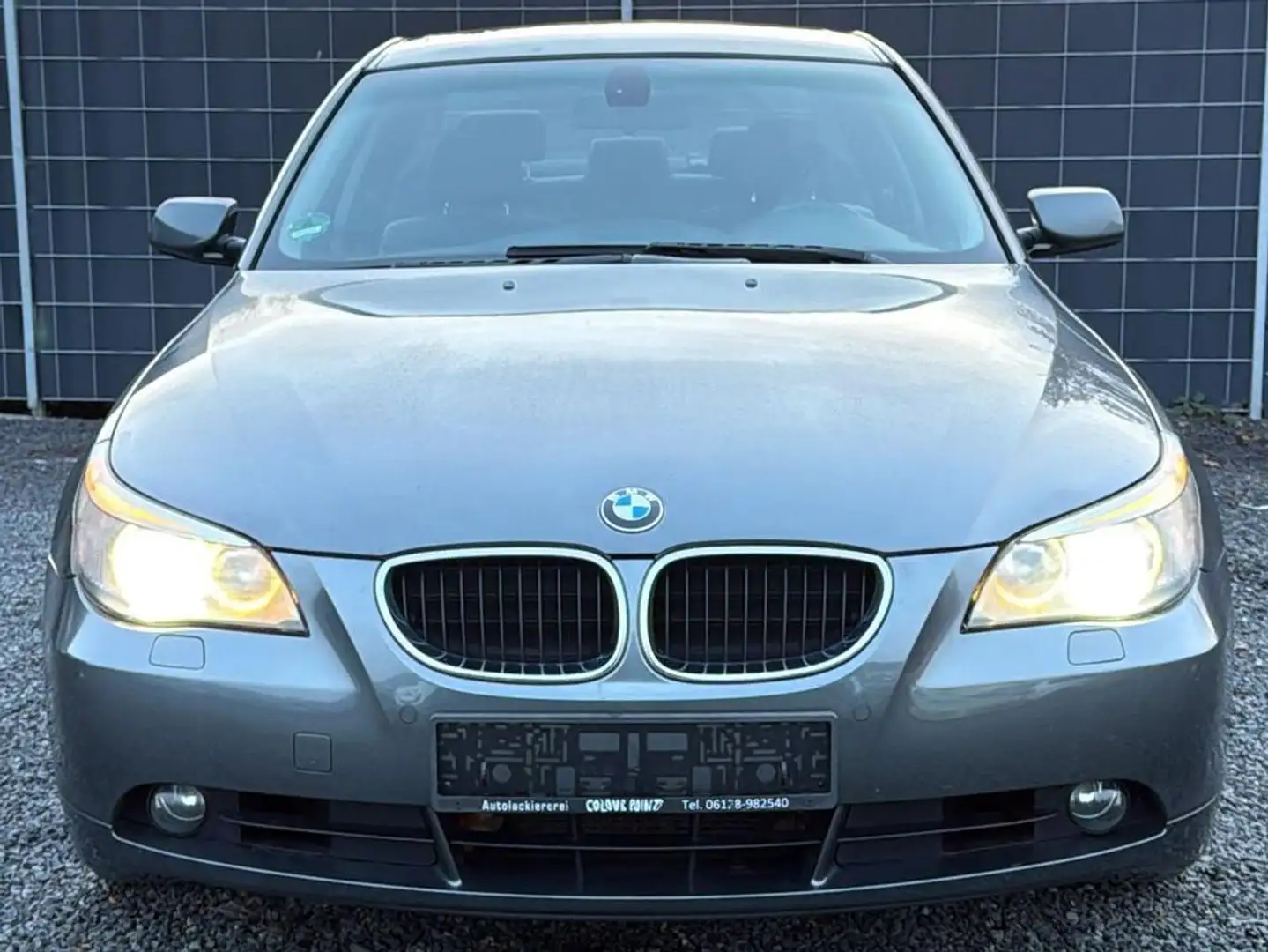 BMW 525 525i Gri - 2